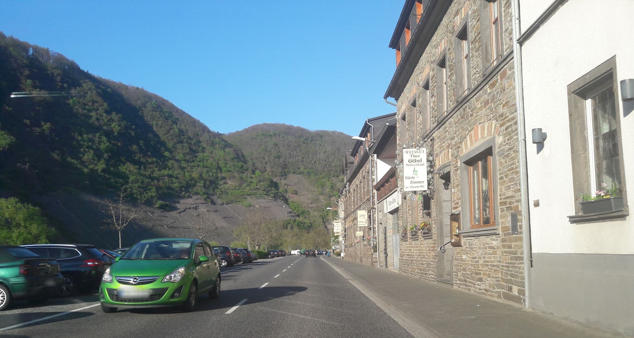 Street view near Weinhaus Traube, Bruttig-Fankel — © teddy73 (CC BY-SA · Mapillary)