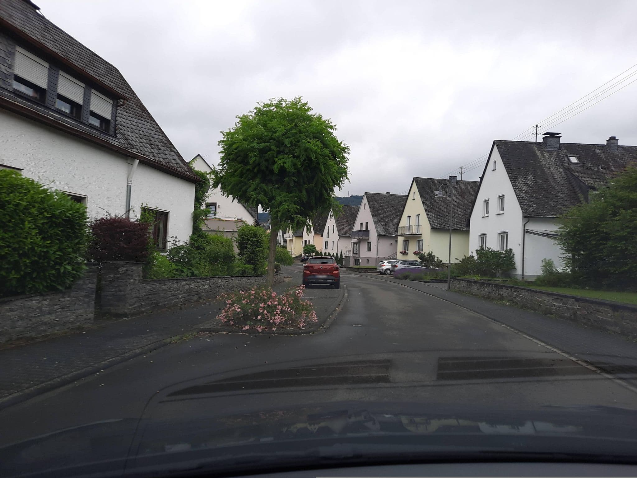 Street view near Pension Dahm, Bernkastel-Kues — © Lowiekse (CC BY-SA · Mapillary)
