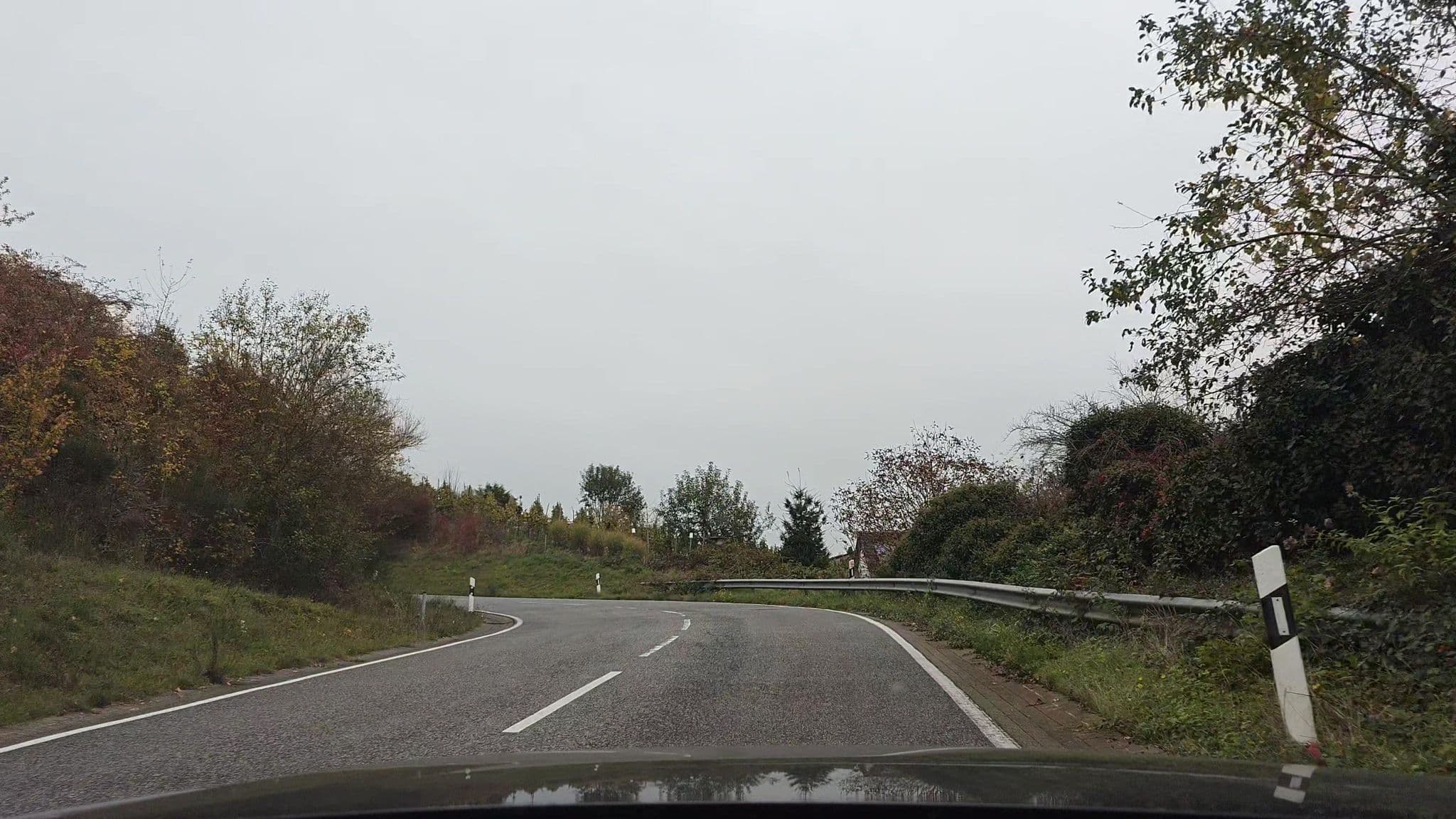 Street view near Gästehaus G. Feiden, Klotten — © amenophis (CC BY-SA · Mapillary)