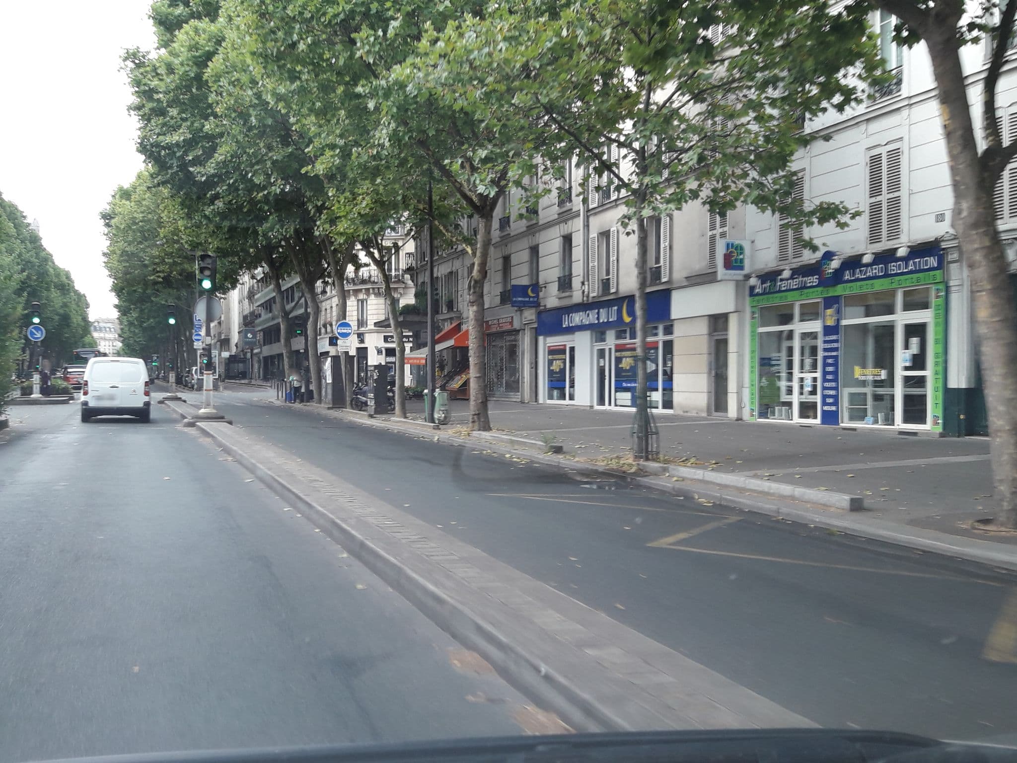 Street view near Enjoy Hostel, Paris 14 Observatoire — © marcussacapuces91 (CC BY-SA · Mapillary)