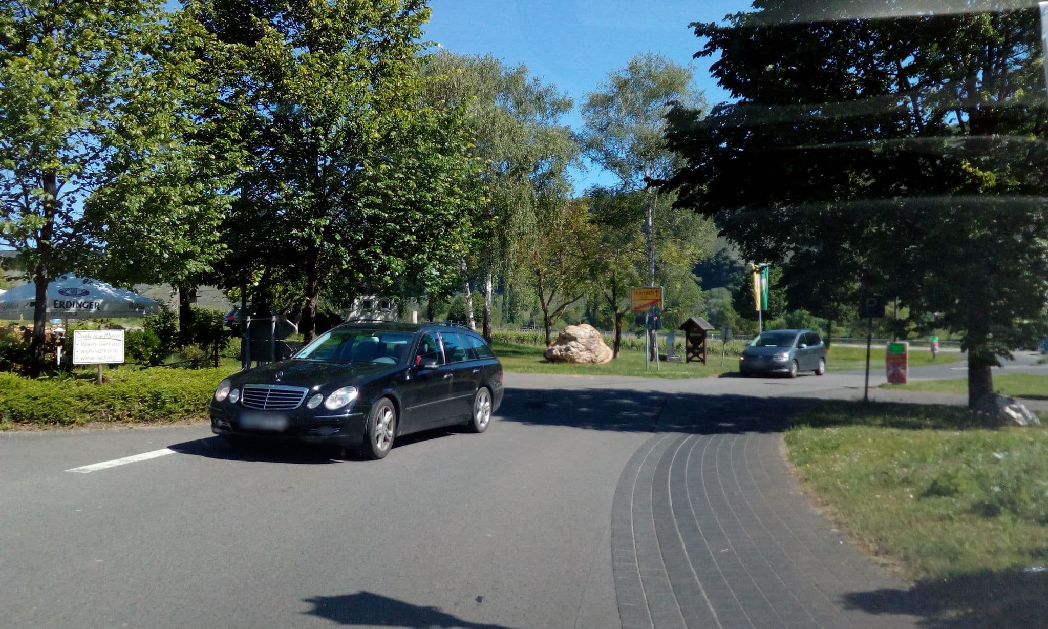 Street view near Pension Moselblick Löwen Werner, Leiwen — © micmin1972 (CC BY-SA · Mapillary)