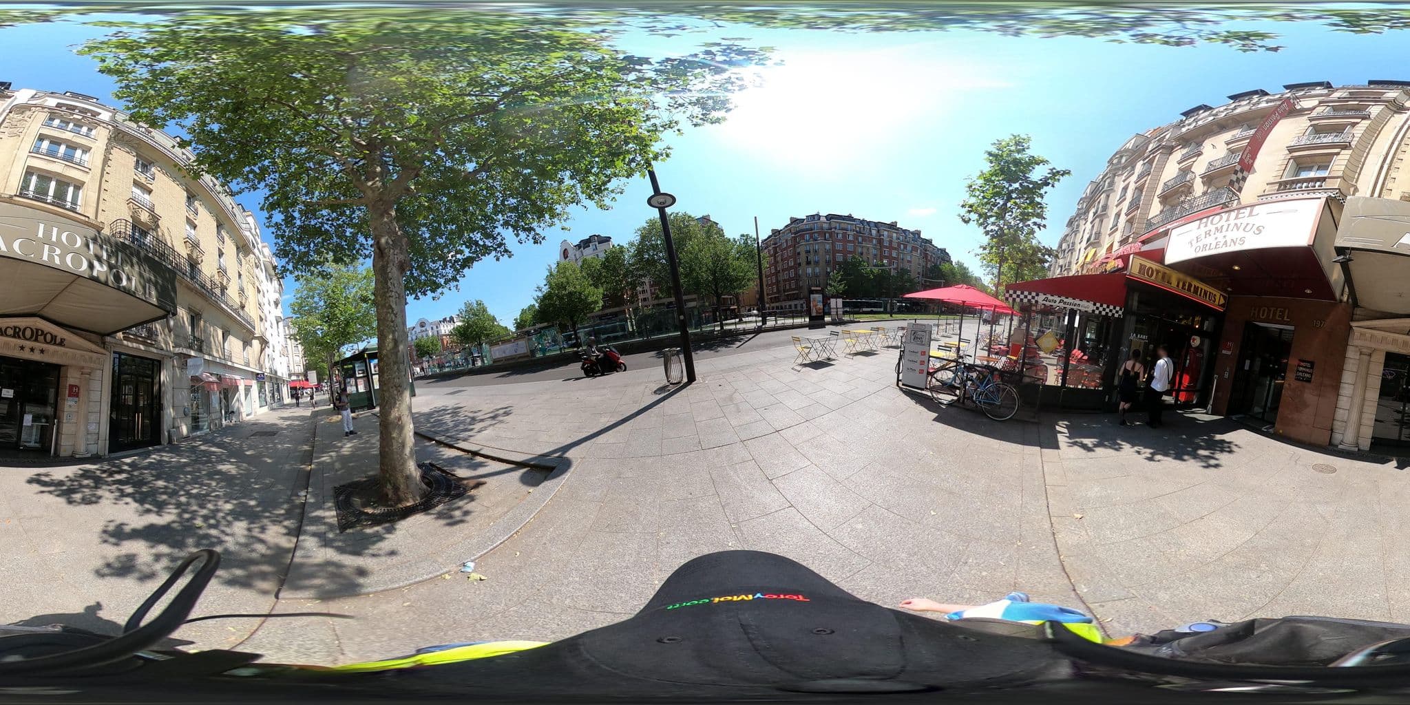 Street view near Hôtel Terminus Orléans, Paris 14 Observatoire — © noemiereichardt (CC BY-SA · Mapillary)