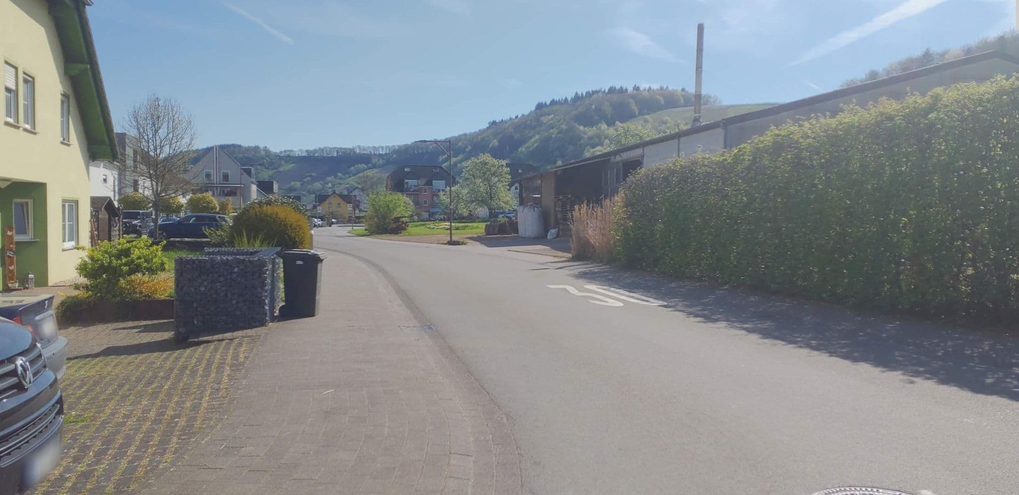 Street view near An der Ölmühle, Kenn — © michellefritz (CC BY-SA · Mapillary)