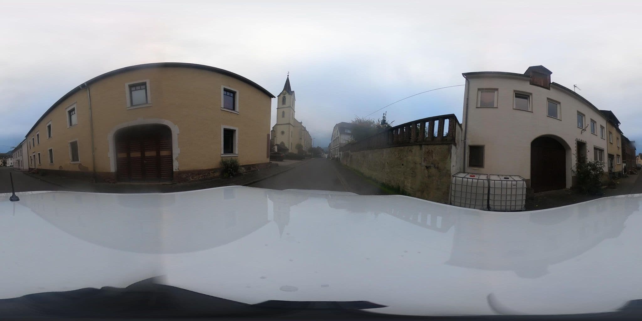 Street view near Ingrid Schmitz, Herbert Brockmann Gästezimmervermietung, Kröv — © rjmen_roundb (CC BY-SA · Mapillary)