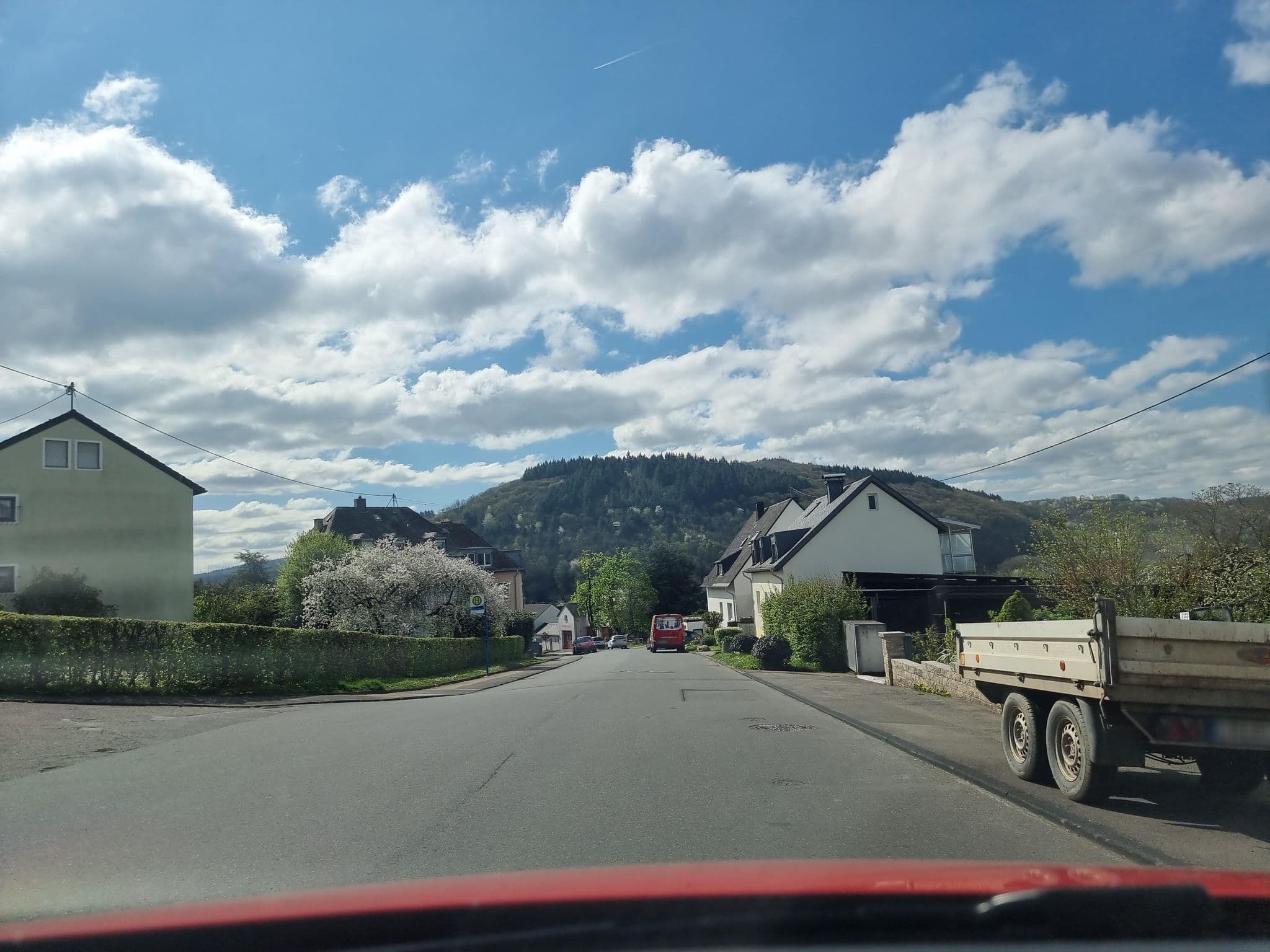 Street view near Benedikt Kündgen, Kenn — © ma_rt_in (CC BY-SA · Mapillary)
