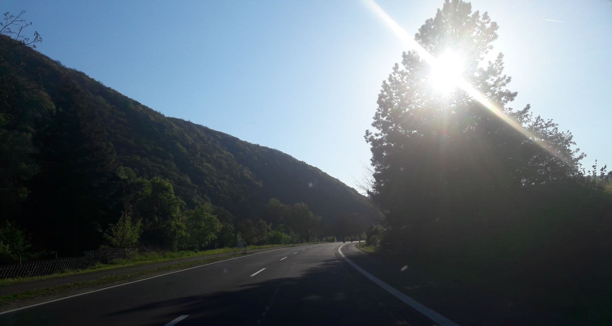 Street view near Vergißmeinnicht Inh. Rüdiger Konzen, Bruttig-Fankel — © teddy73 (CC BY-SA · Mapillary)