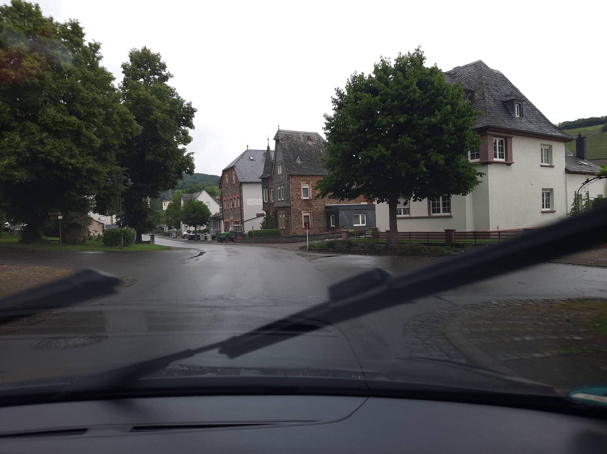 Street view near Pension Lenz, Bullay — © Lowiekse (CC BY-SA · Mapillary)