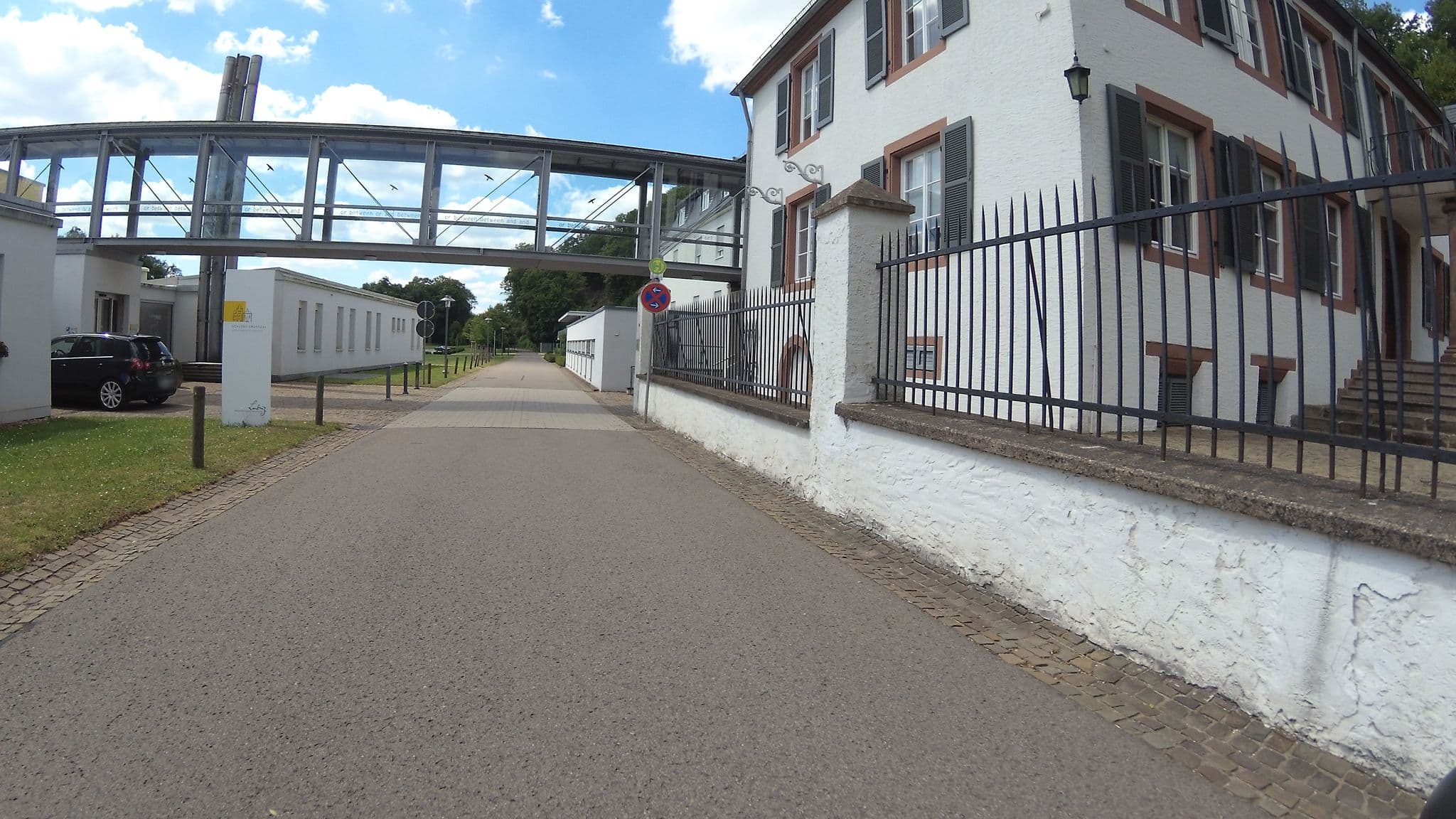 Street view near Schloss Dagstuhl, Wadern — © teddy73 (CC BY-SA · Mapillary)