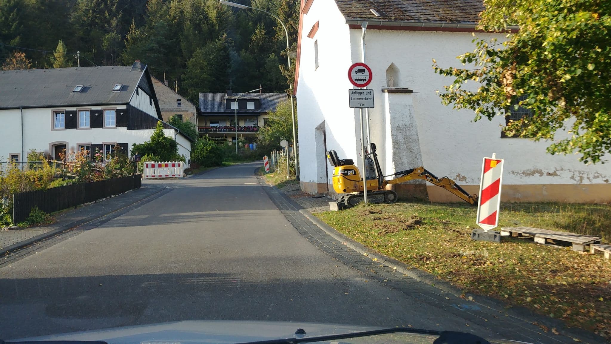 Street view near Villa Vici, Thalfang — © kreuzschnabel (CC BY-SA · Mapillary)
