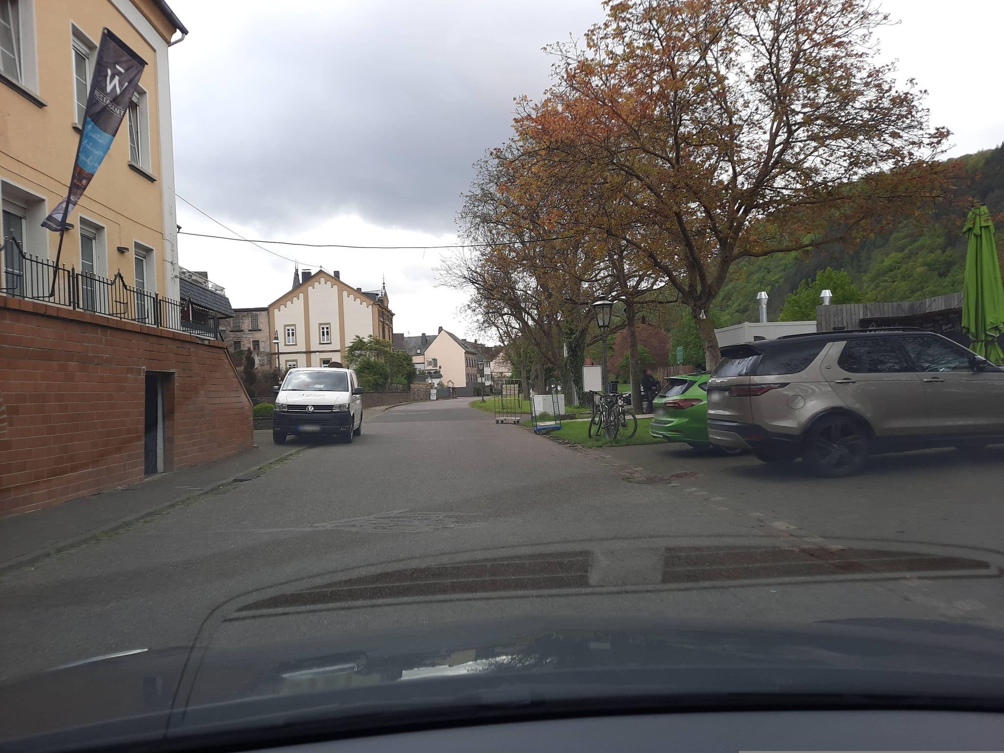 Street view near Hotel Restaurant - Friderichs, Ediger-Eller — © Lowiekse (CC BY-SA · Mapillary)