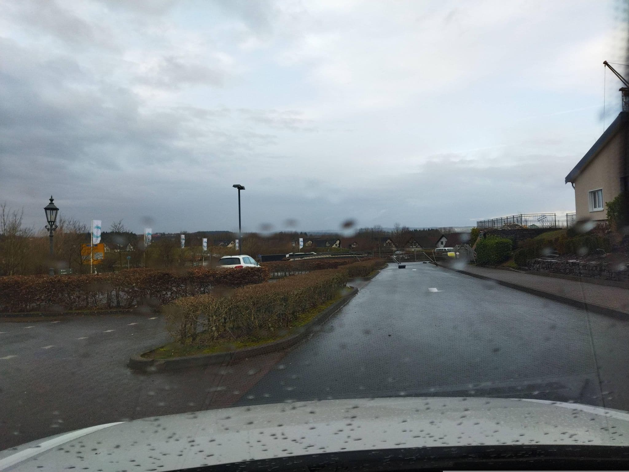 Street view near Roompot Vakanties Ferienresort Cochem, Ediger-Eller — © changchun1 (CC BY-SA · Mapillary)