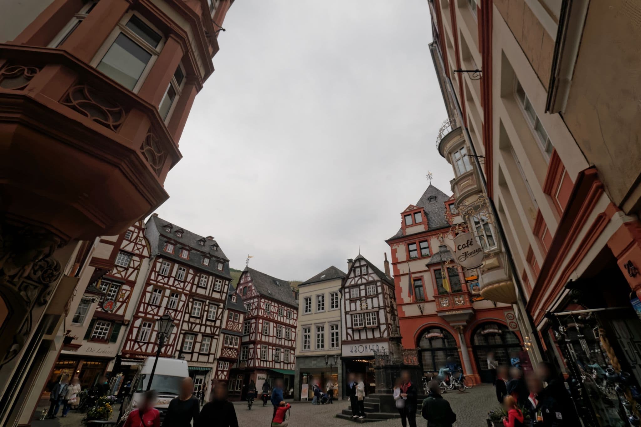 Street view near Binz Restaurant & Hotel Bernkastel-Wittlich, Bernkastel-Kues — © txllxt (CC BY-SA · Mapillary)