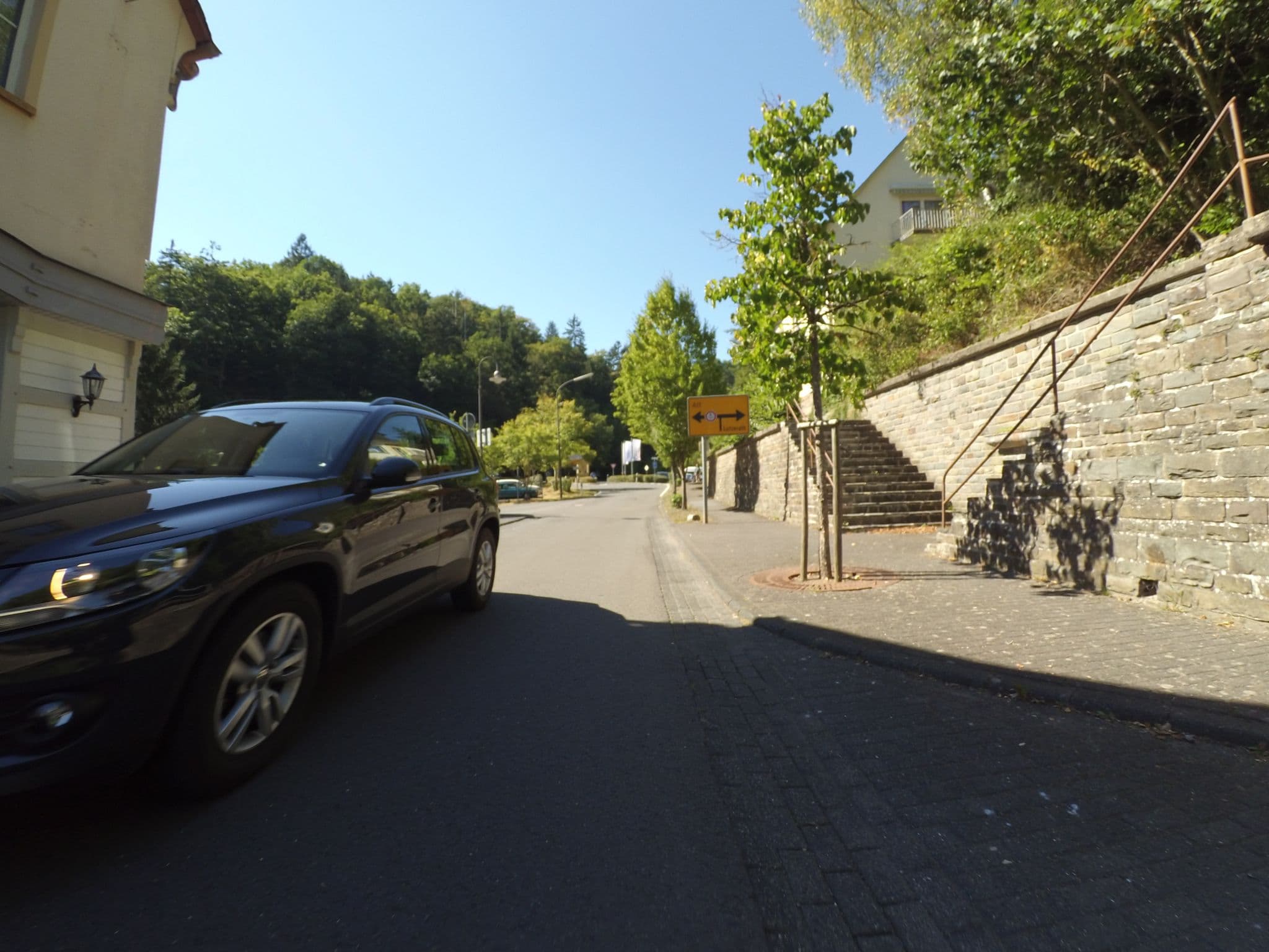 Street view near Haus am Berg, Lutzerath — © peewee32 (CC BY-SA · Mapillary)