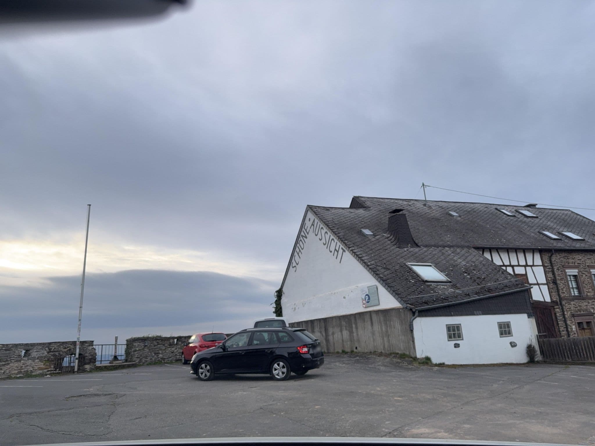 Street view near Moselsteig Lodge, Traben-Trarbach — © mp4321 (CC BY-SA · Mapillary)