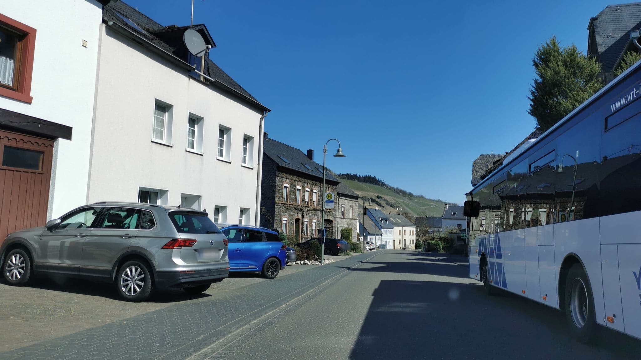 Street view near 2type4 - Apartments, Brauneberg — © ma_rt_in (CC BY-SA · Mapillary)