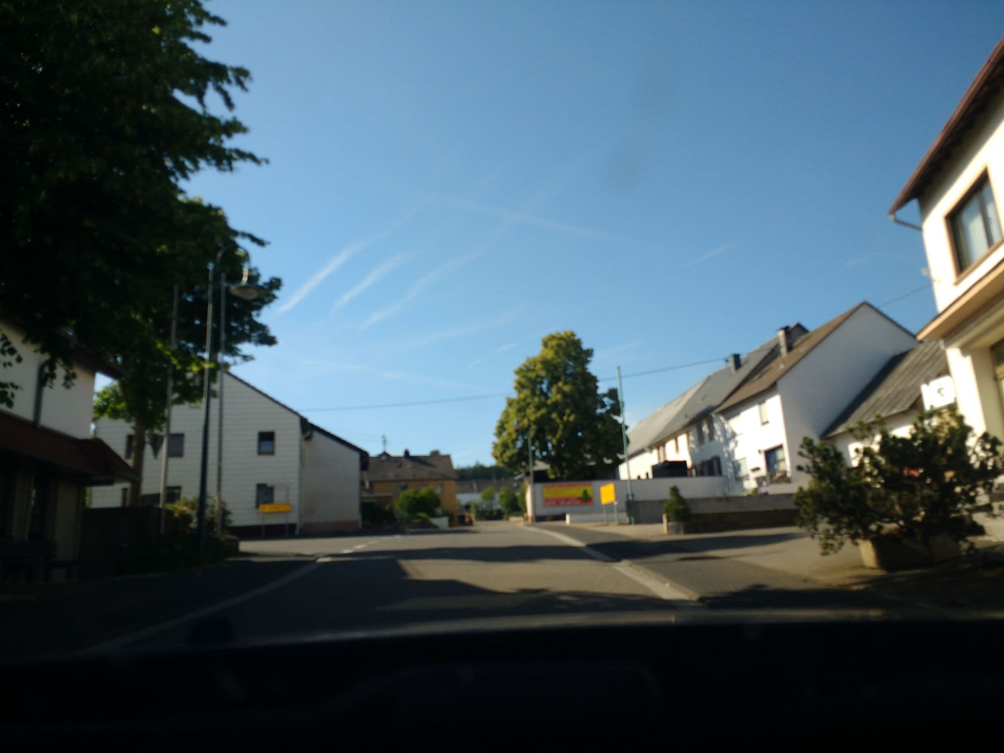Street view near hotel-salm, Birresborn — © igdb (CC BY-SA · Mapillary)