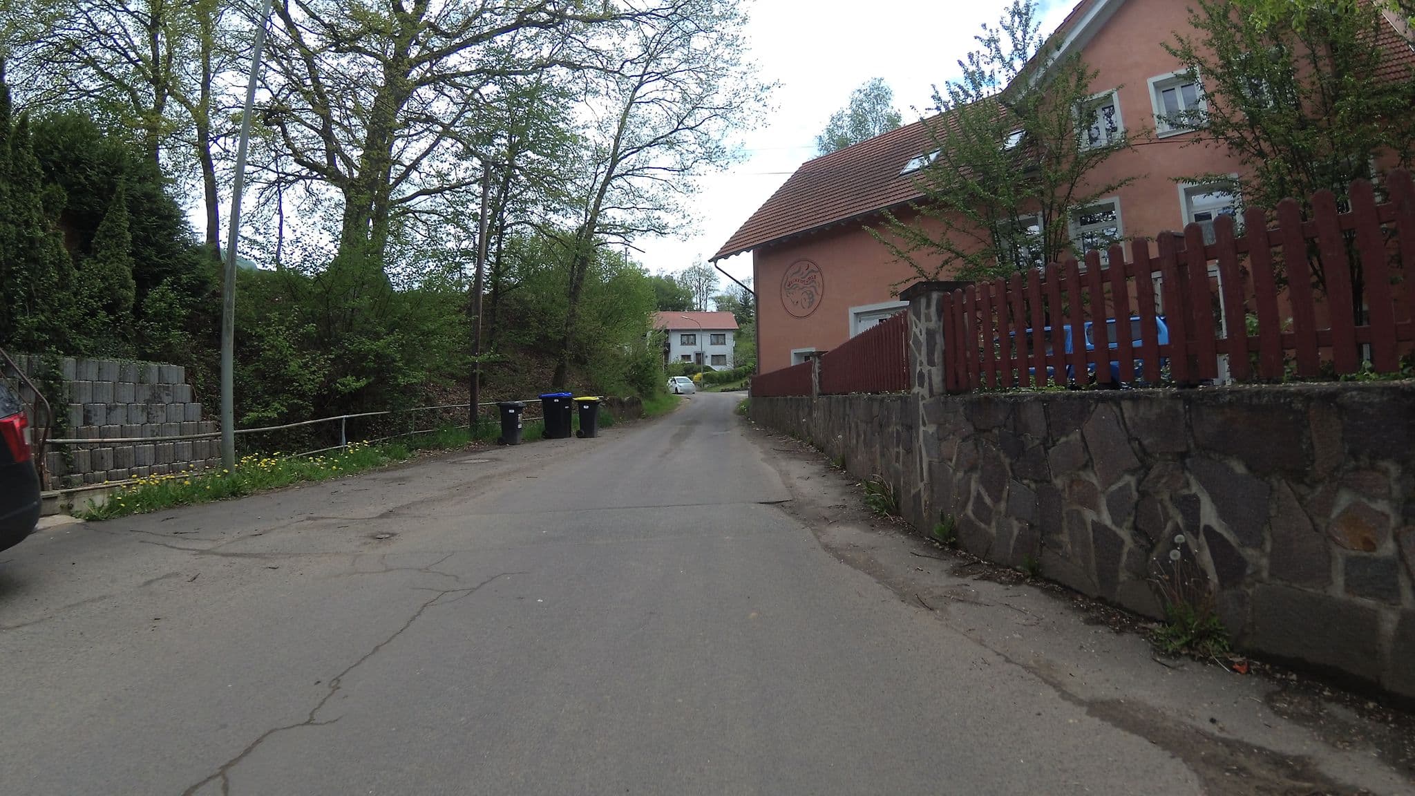 Street view near Weihermühler Gbr Familie Eisenlauer, Schmelz — © teddy73 (CC BY-SA · Mapillary)
