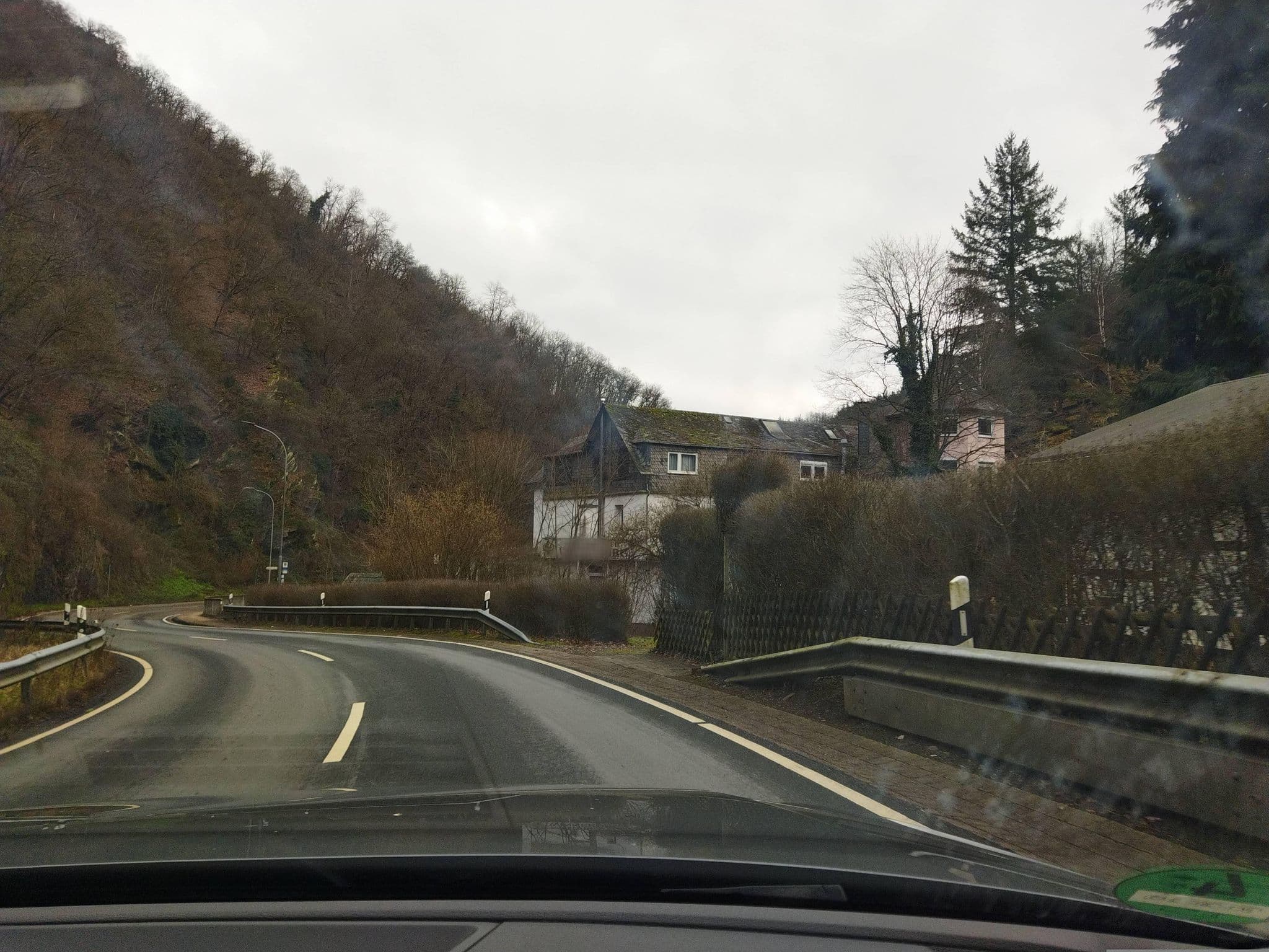 Street view near Hotel Weißmühle Elke Zimmer e. K., Cochem — © changchun1 (CC BY-SA · Mapillary)