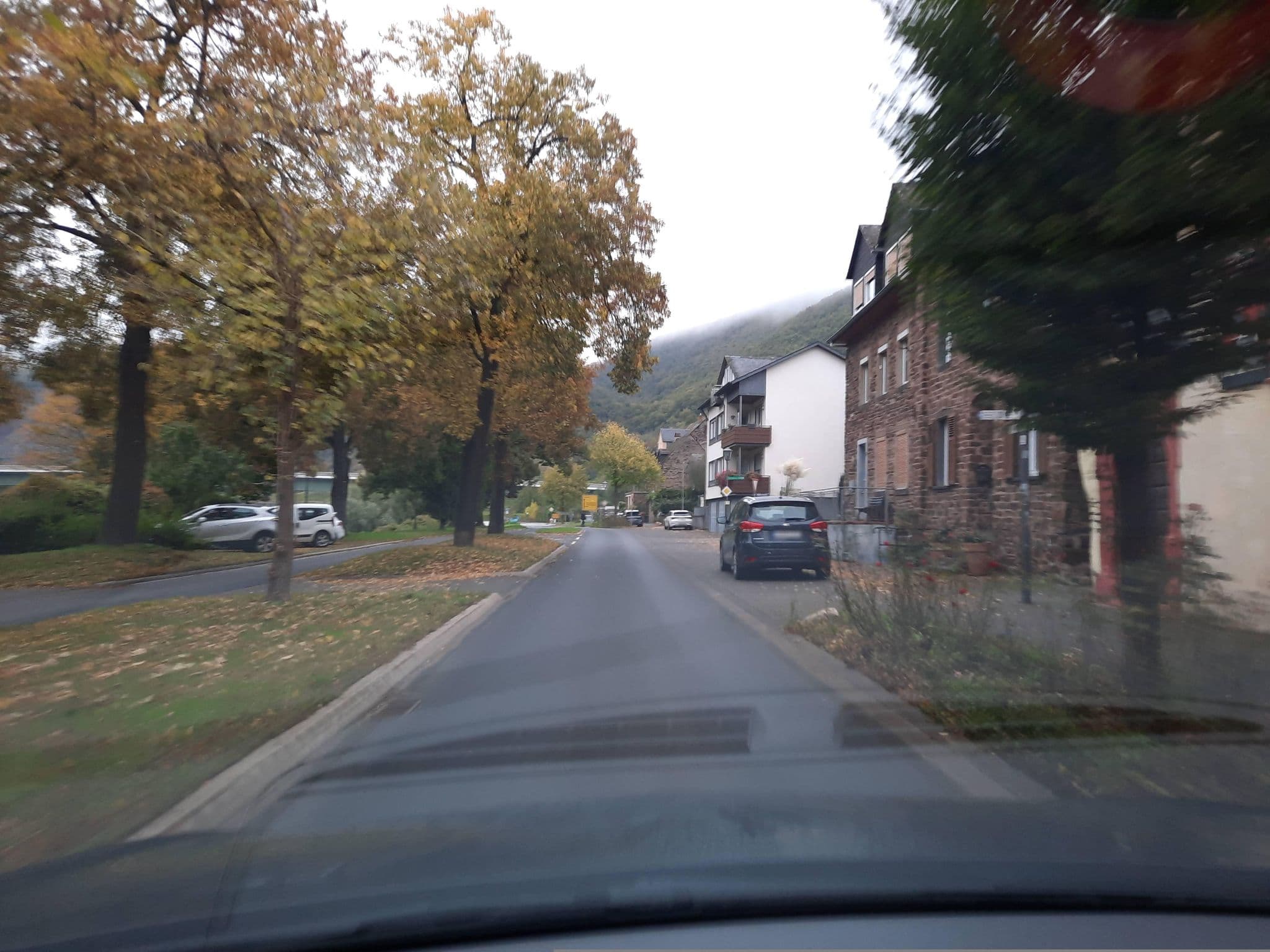 Street view near Schneiders Tilly, Bruttig-Fankel — © Lowiekse (CC BY-SA · Mapillary)