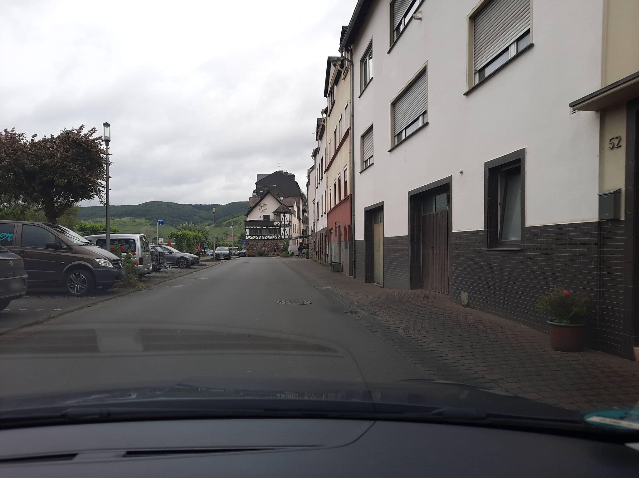 Street view near Haus Marlene, Briedel — © Lowiekse (CC BY-SA · Mapillary)