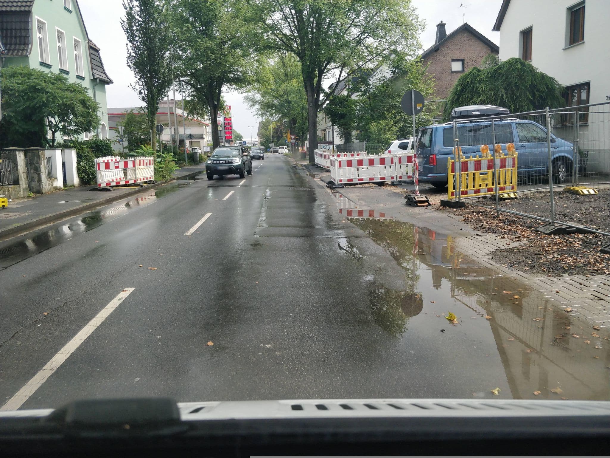 Street view near Alte Süßwarenfabrik, Rheinbach — © raymond (CC BY-SA · Mapillary)