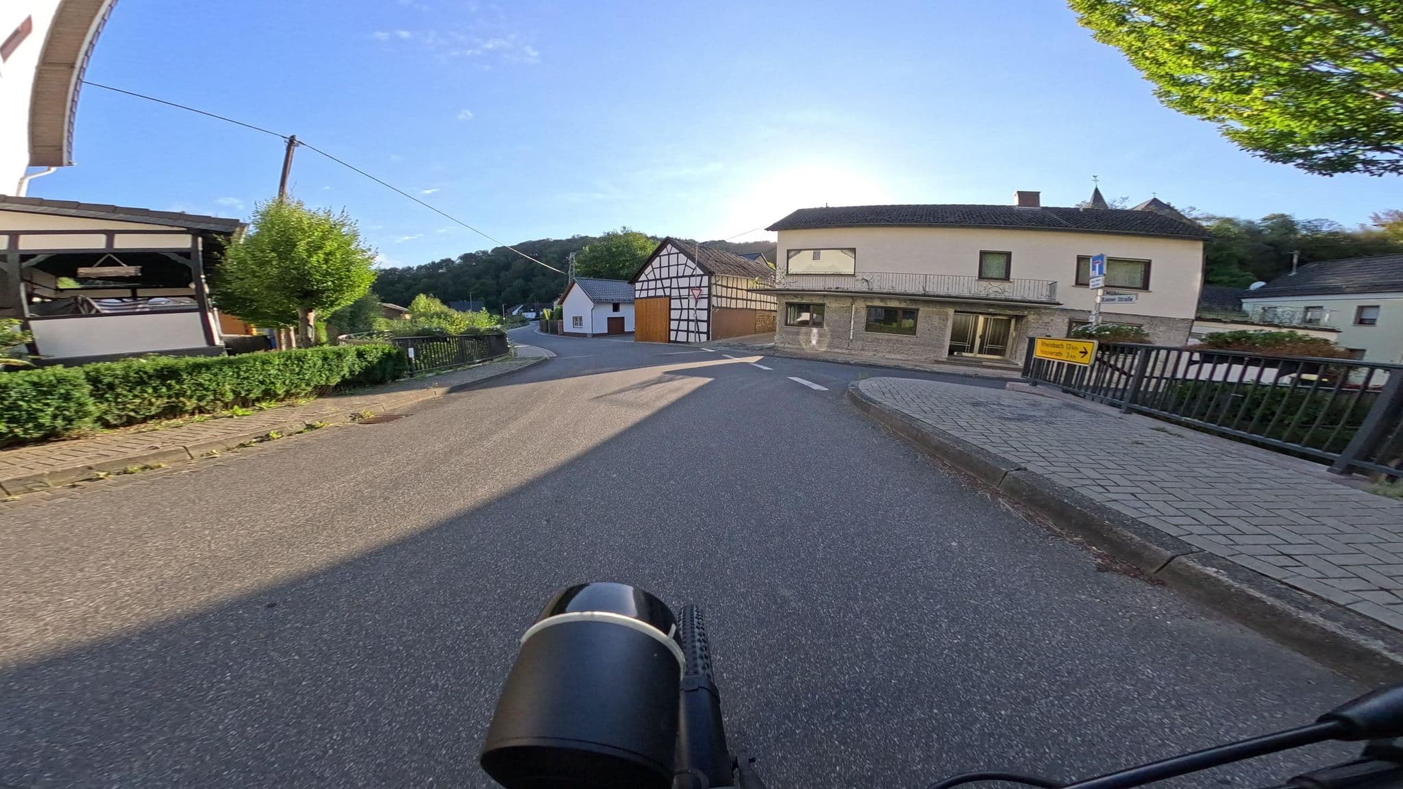 Street view near Restaurant Bio di Mio, Altenahr — © mapillaryme (CC BY-SA · Mapillary)