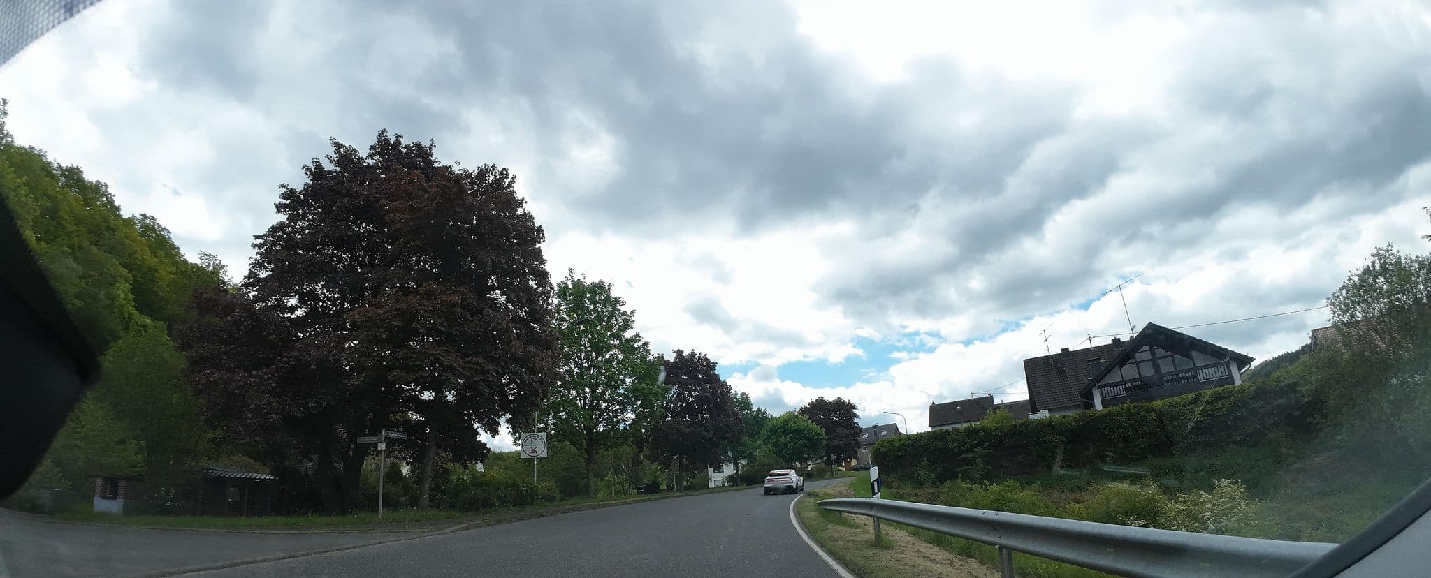 Street view near Rooms4ring Zimmer am Nürburgring, Adenau — © teddy73 (CC BY-SA · Mapillary)