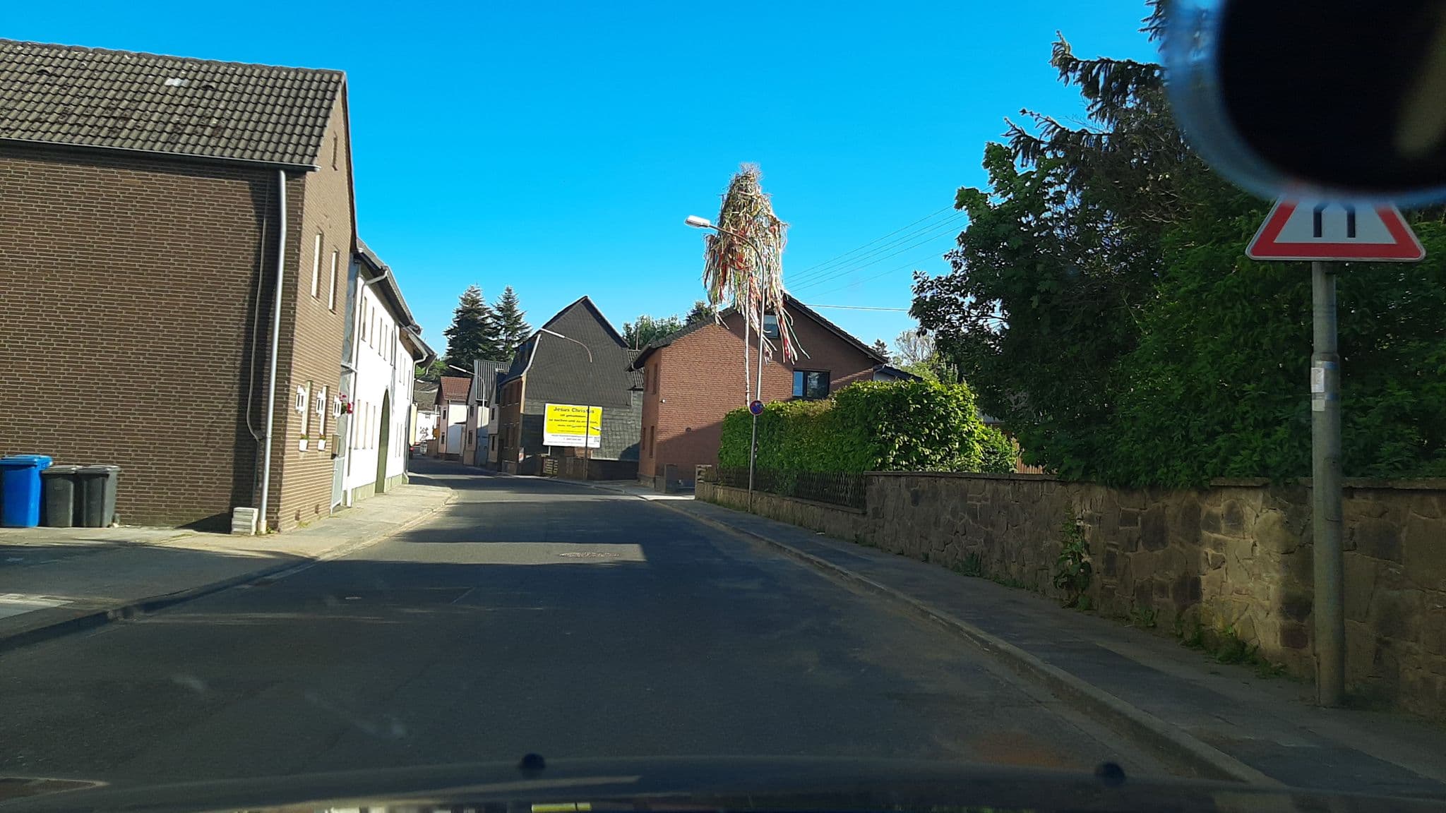 Street view near Hermann-Josef-Haus, Nettersheim — © eifelkobold (CC BY-SA · Mapillary)