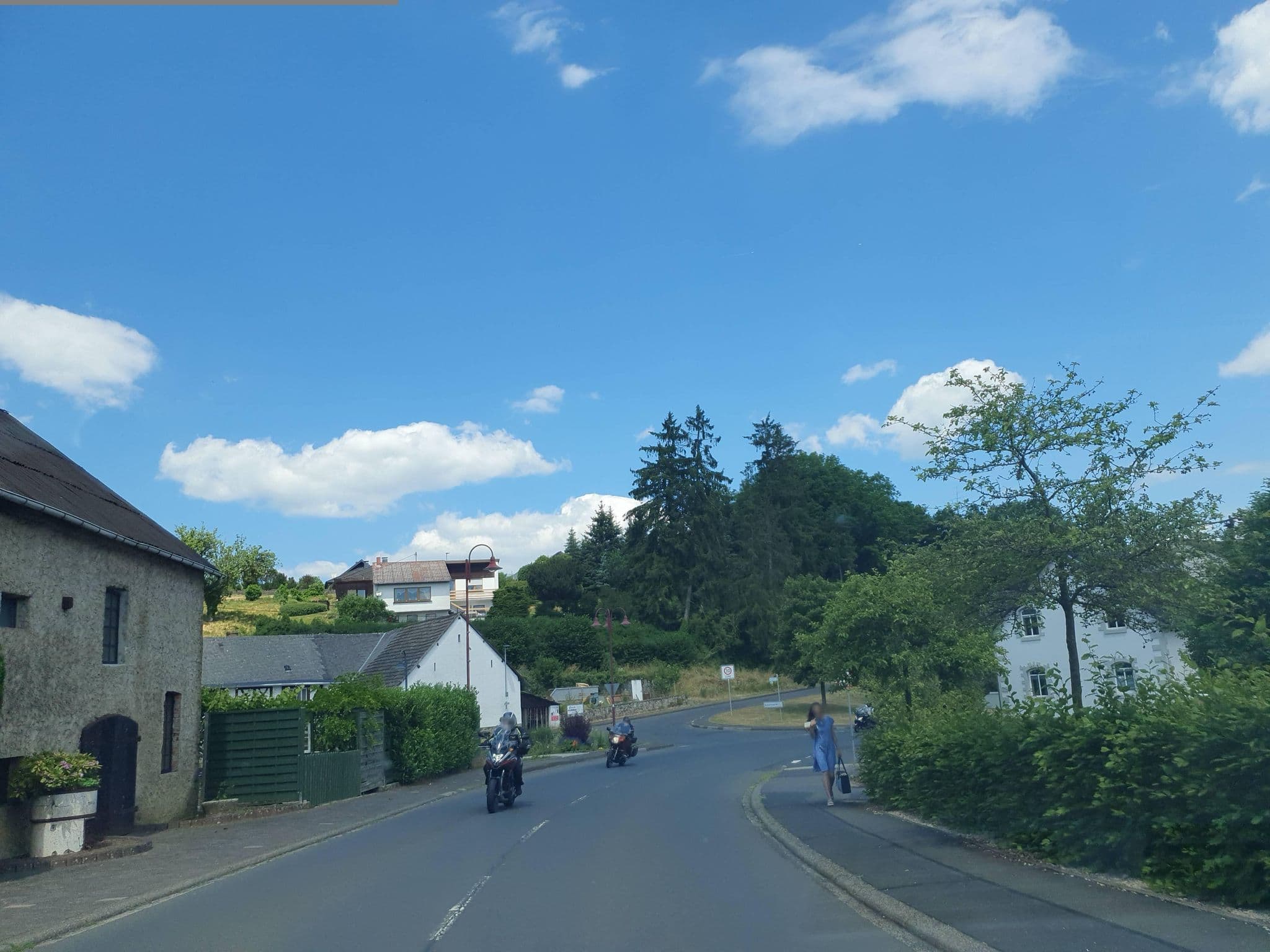 Street view near Gästehaus Villa Verde, Kelberg — © teddy73 (CC BY-SA · Mapillary)