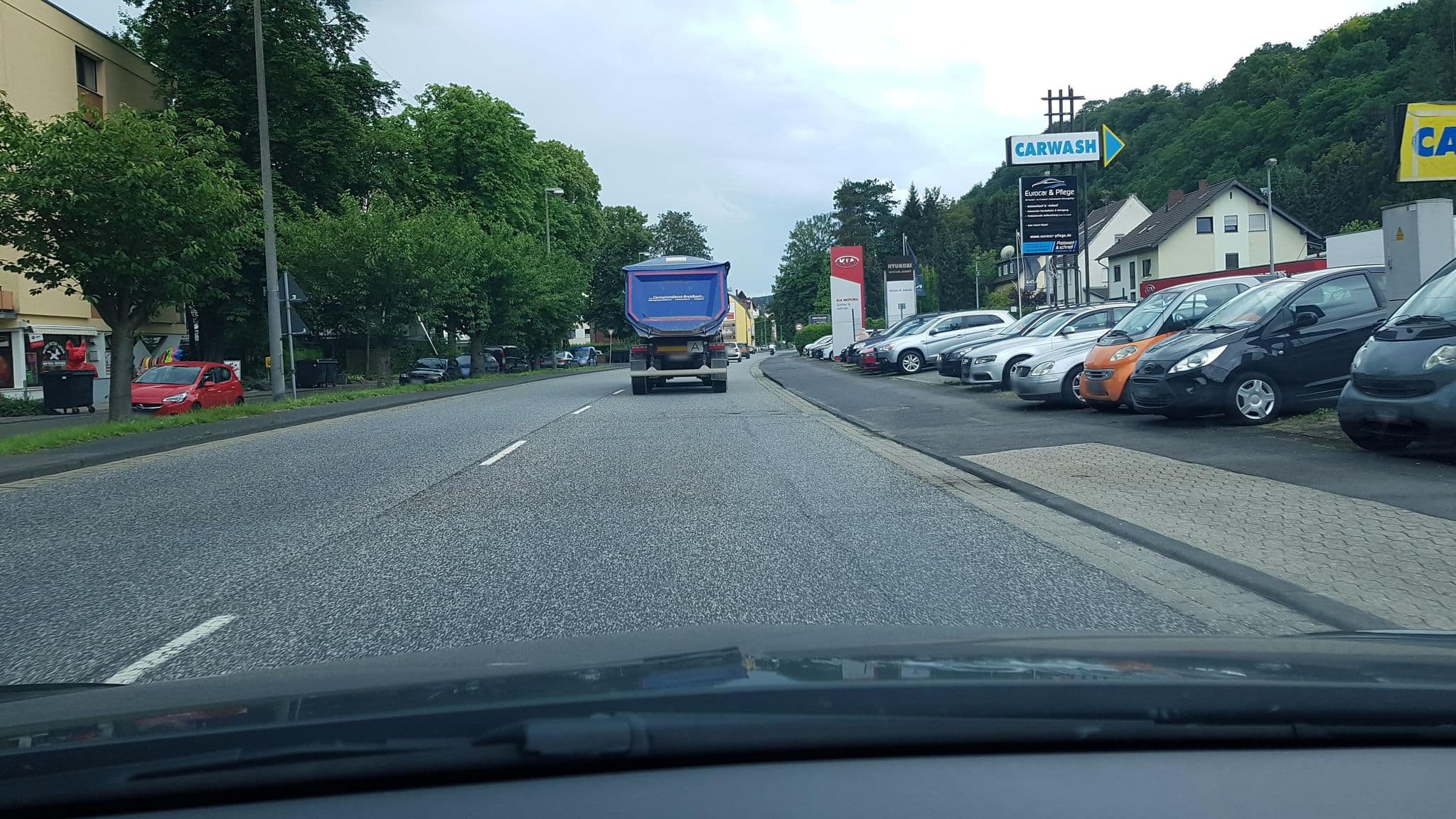Street view near Benecke-Hotel "Düsseldorfer Hof", Bad Honnef — © Lowiekse (CC BY-SA · Mapillary)