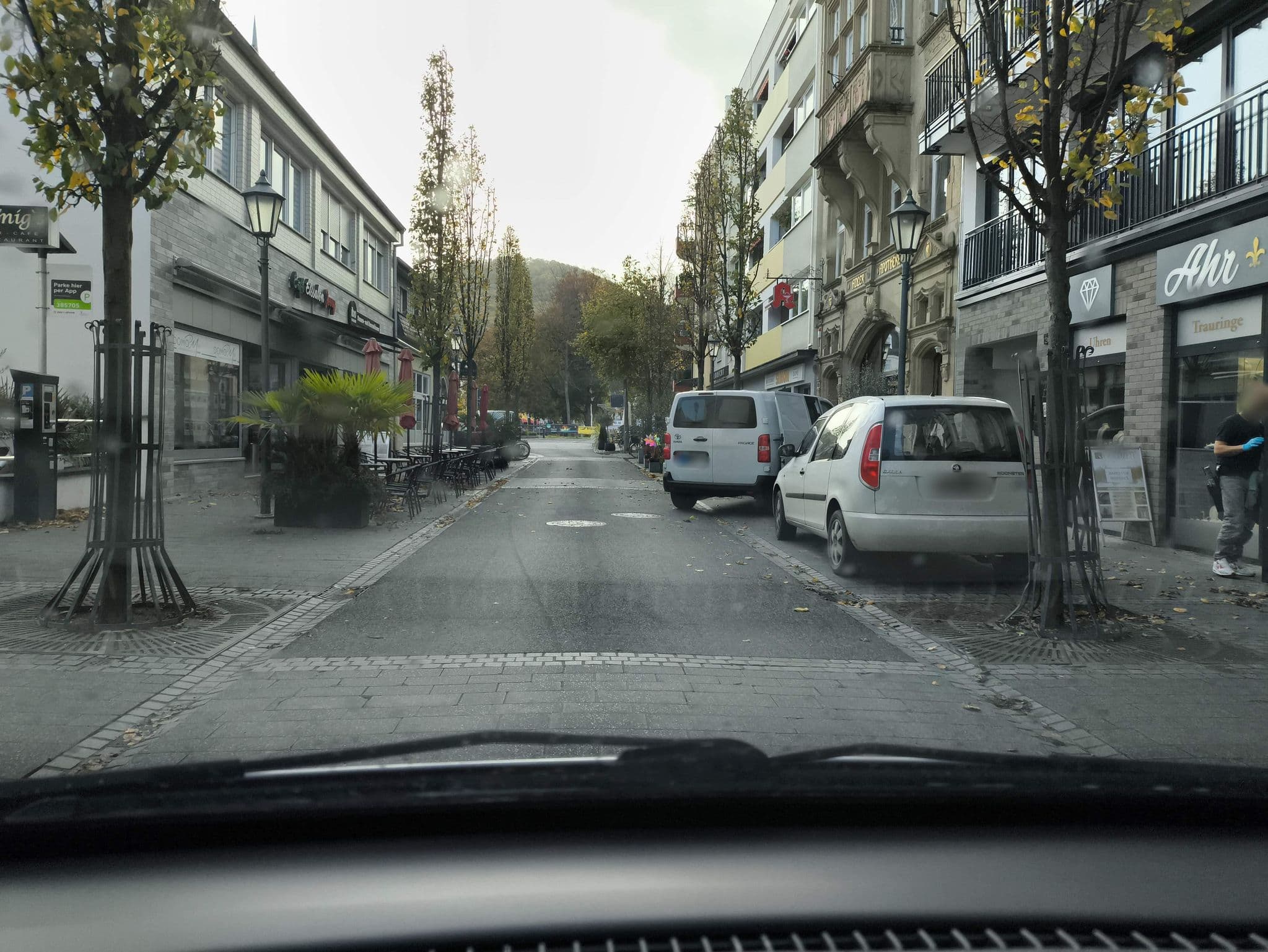 Street view near Ernsing's Garni Hotel, Bad Neuenahr-Ahrweiler — © wolly79 (CC BY-SA · Mapillary)