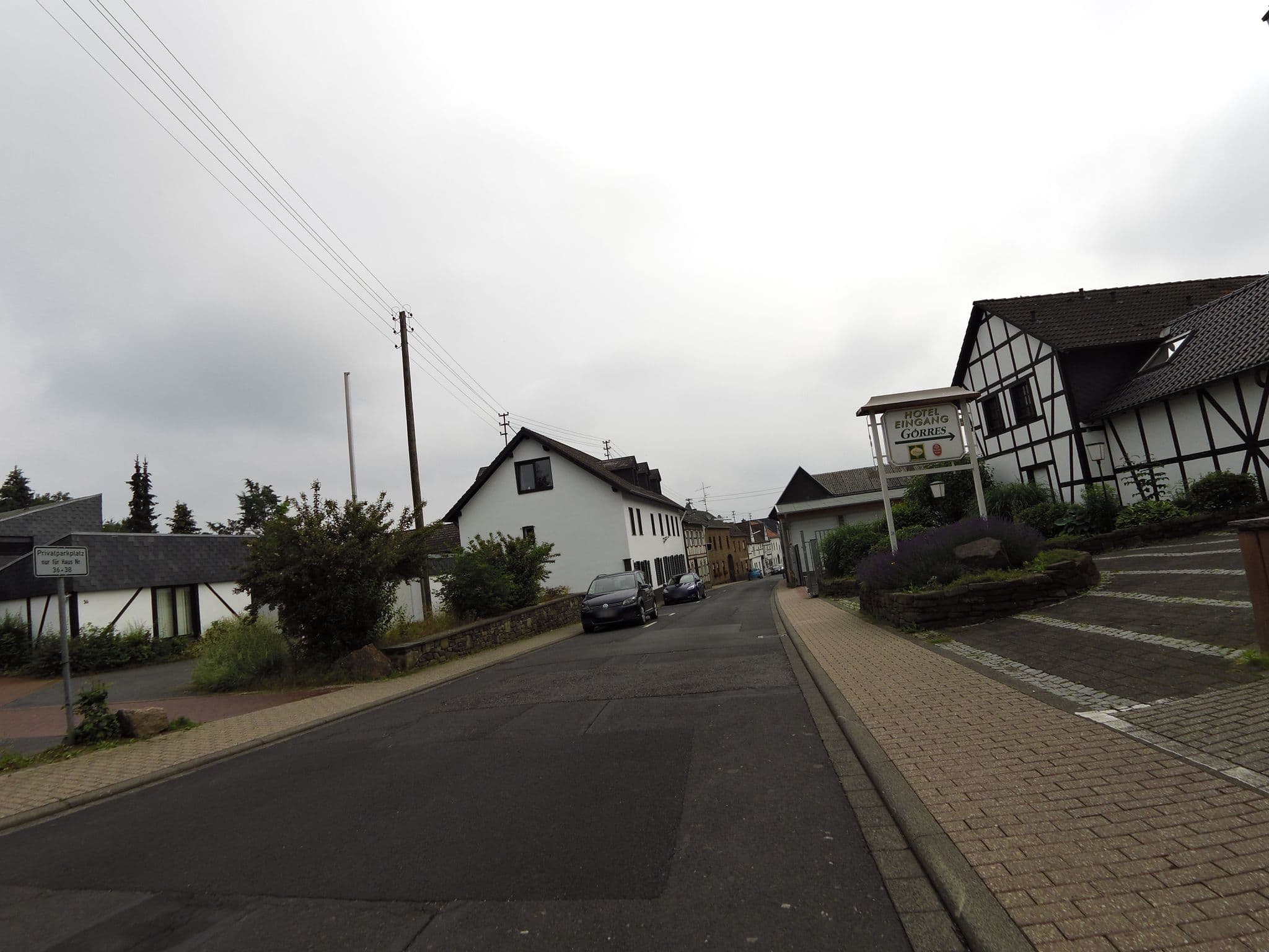 Street view near Hotel-Restaurant Görres, Wachtberg — © bitnapper (CC BY-SA · Mapillary)