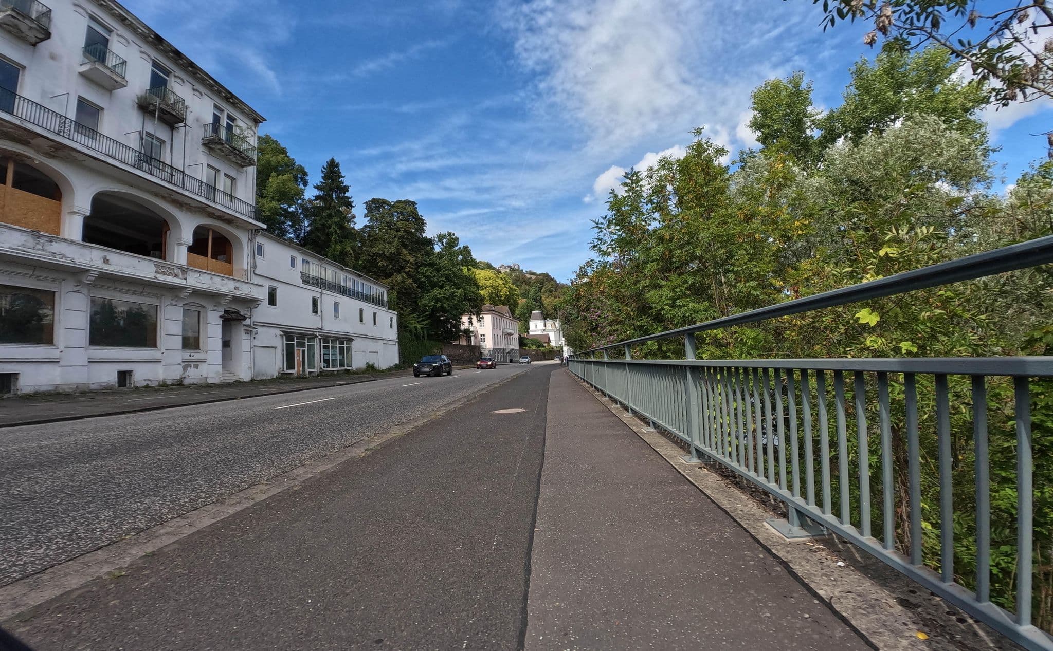 Street view near DEFUDAO Trading Tourist & Ho- tel-Restaurant GmbH, Bad Honnef — © countzero5 (CC BY-SA · Mapillary)