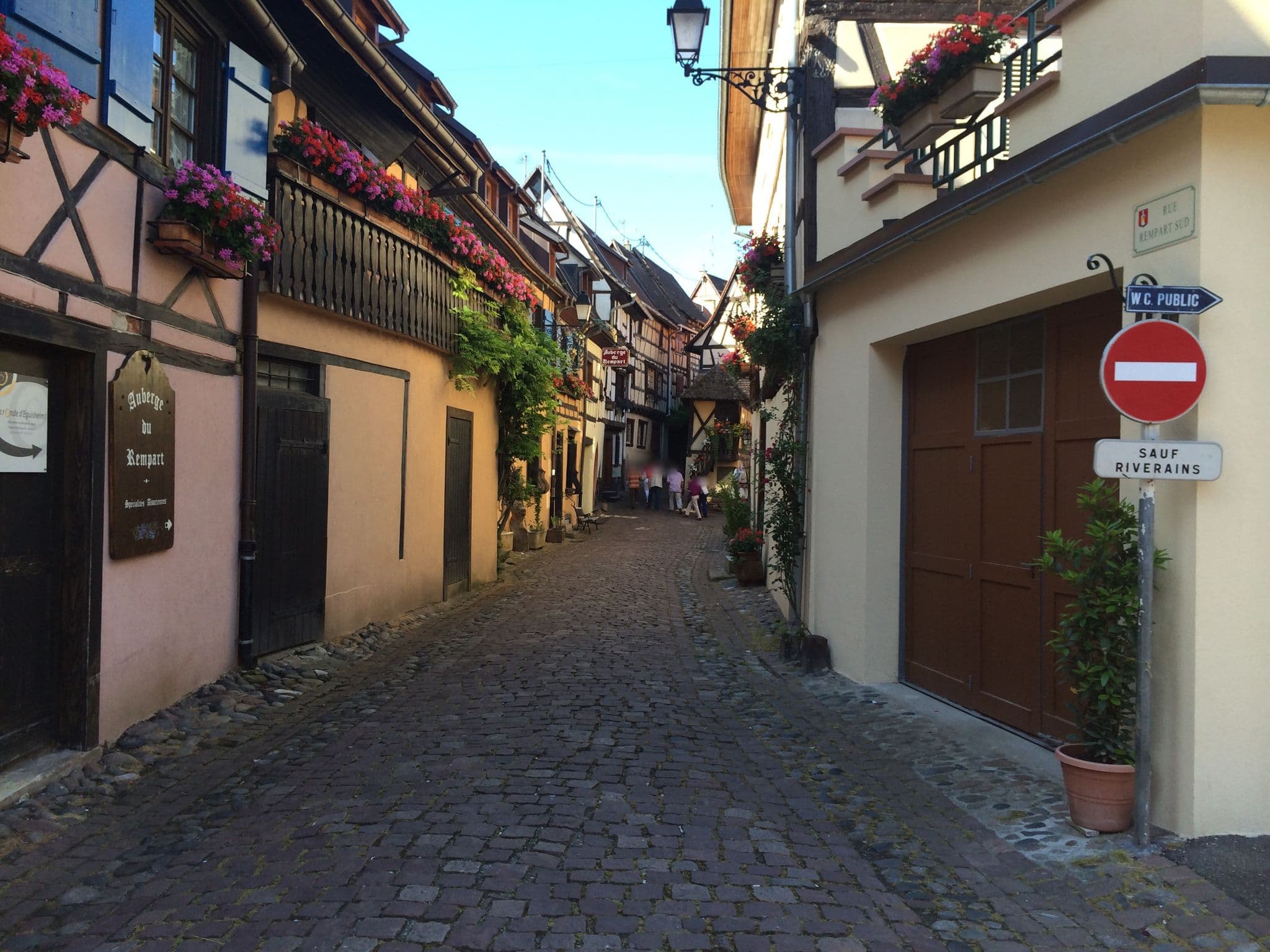 Street view near Auberge du Rempart, Eguisheim — © jan_solem (CC BY-SA · Mapillary)