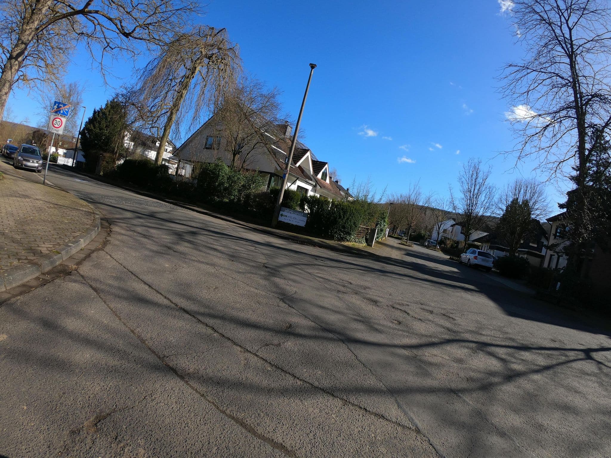 Street view near Ferienwohnungen Im Wildgarten, Sinzig — © bernd1960 (CC BY-SA · Mapillary)