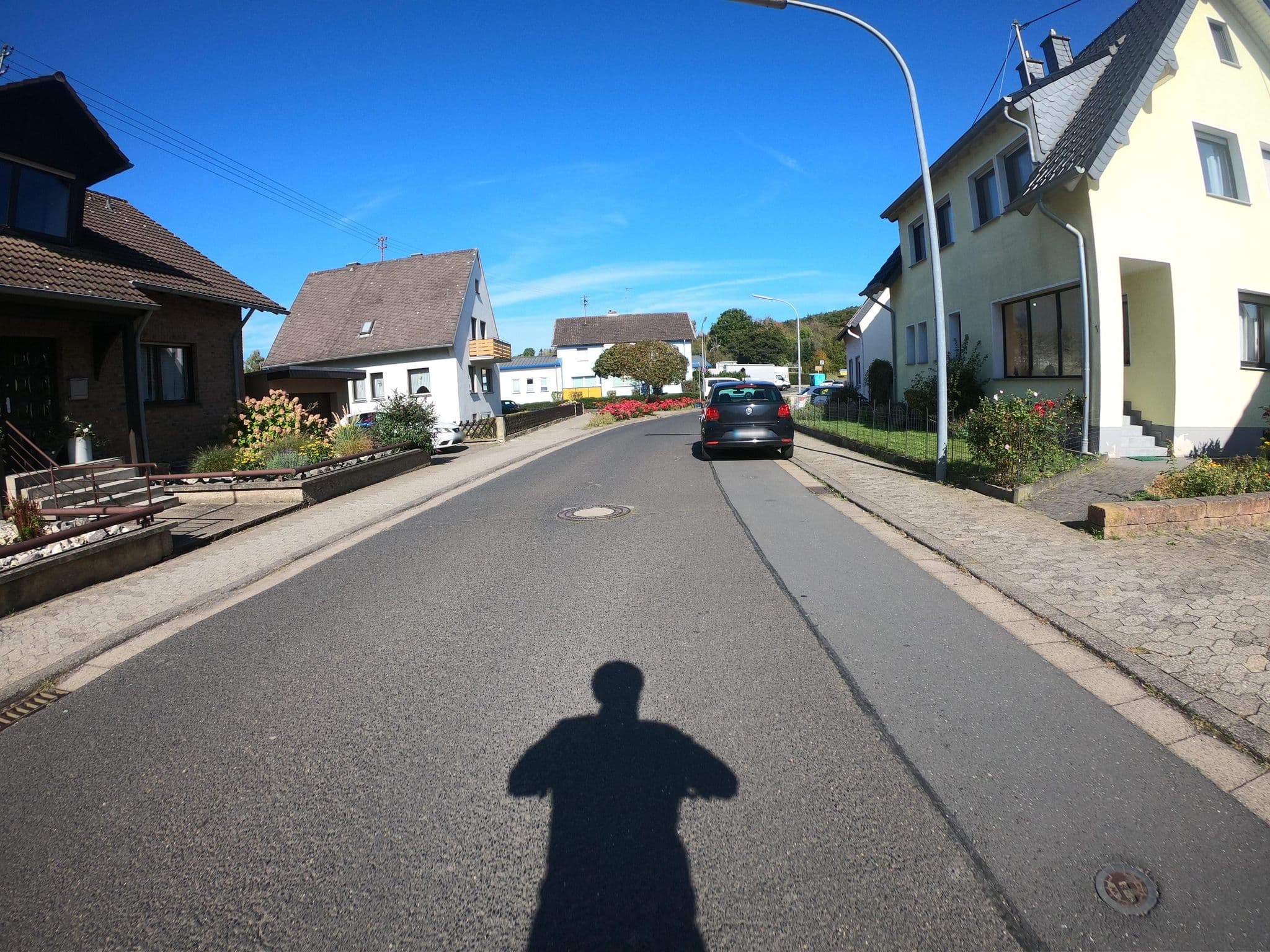 Street view near Ferienwohnung Löhndorf, Eva Hoffmann, Sinzig — © bernd1960 (CC BY-SA · Mapillary)