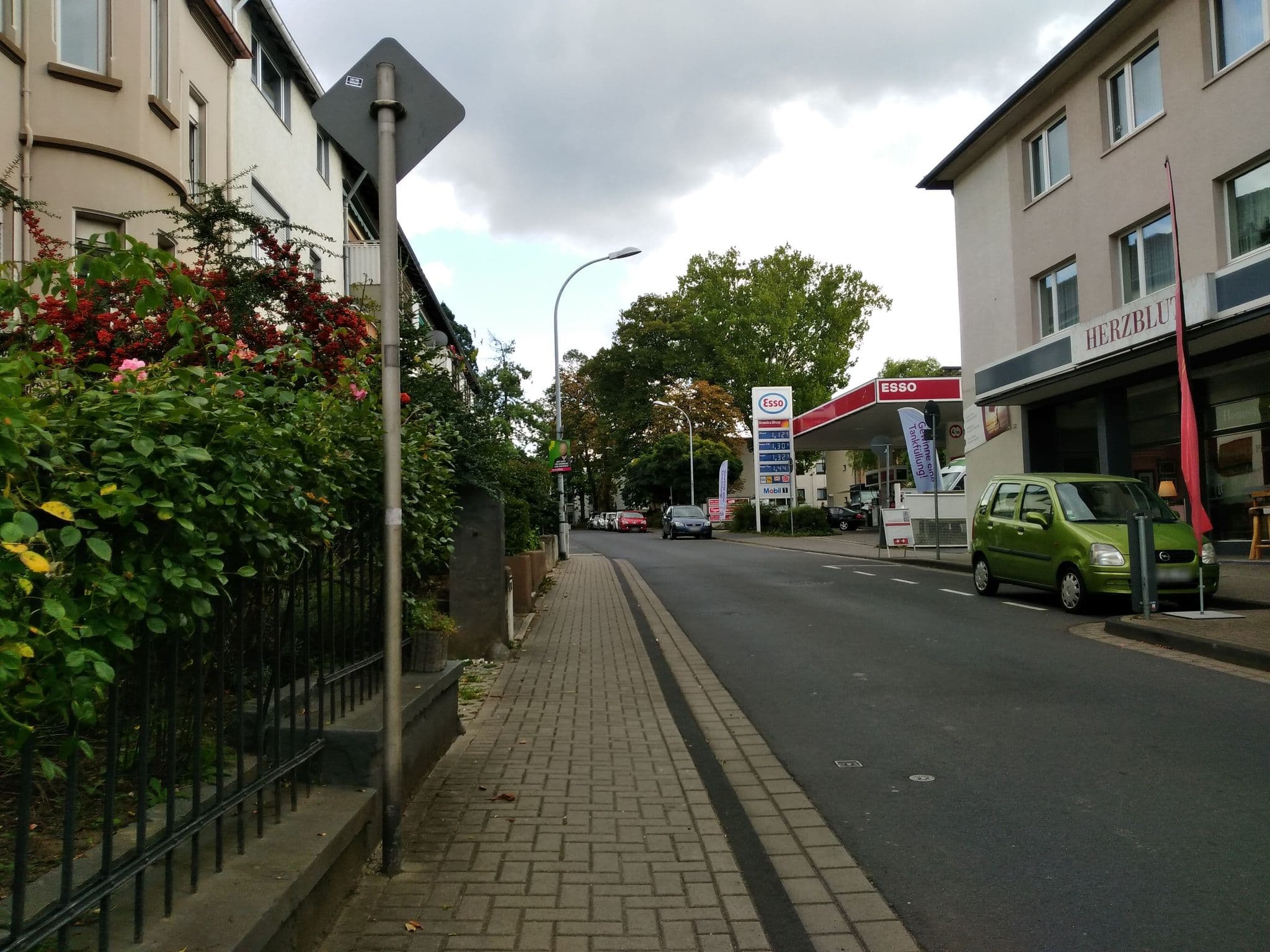 Street view near Ev. Kinder- und Jugendheim Probsthof GmbH, Bad Honnef — © schwing (CC BY-SA · Mapillary)
