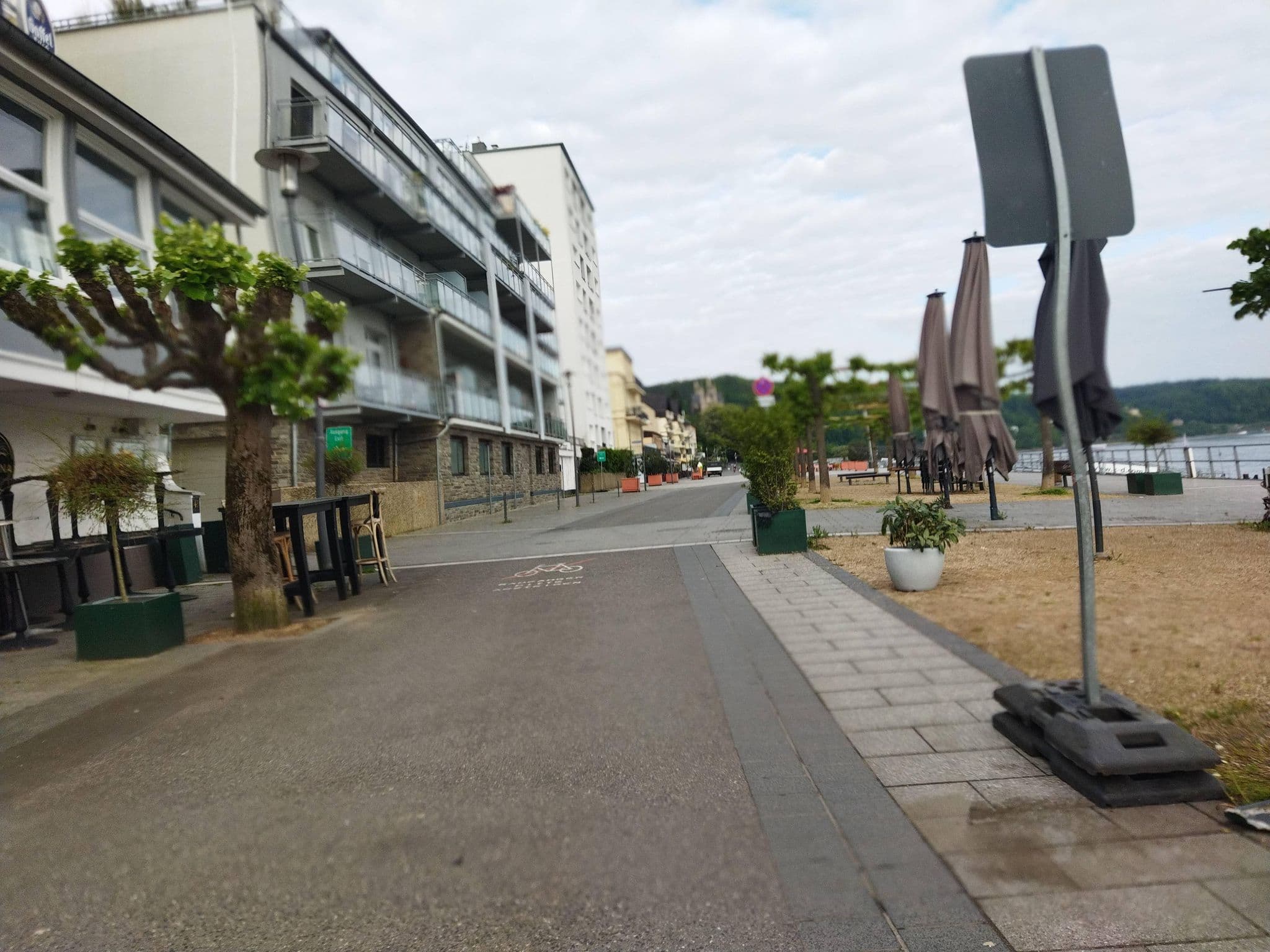 Street view near Hotel Anker, Remagen — © changchun1 (CC BY-SA · Mapillary)