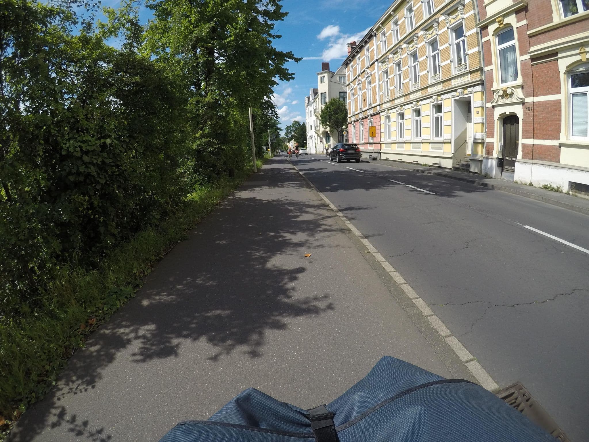 Street view near Gästehaus Der Deutschen Bischofskonferenz, Kessenich — © mfa (CC BY-SA · Mapillary)