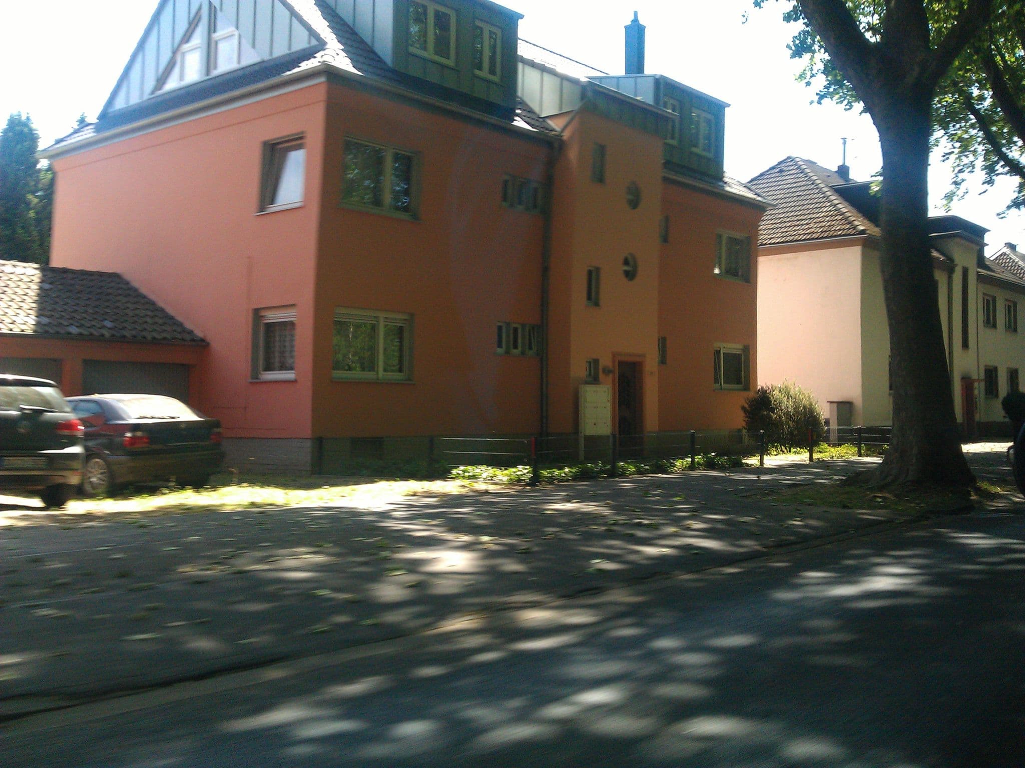 Street view near Ferienwohnungen Siegburg, Siegburg — © zuse (CC BY-SA · Mapillary)
