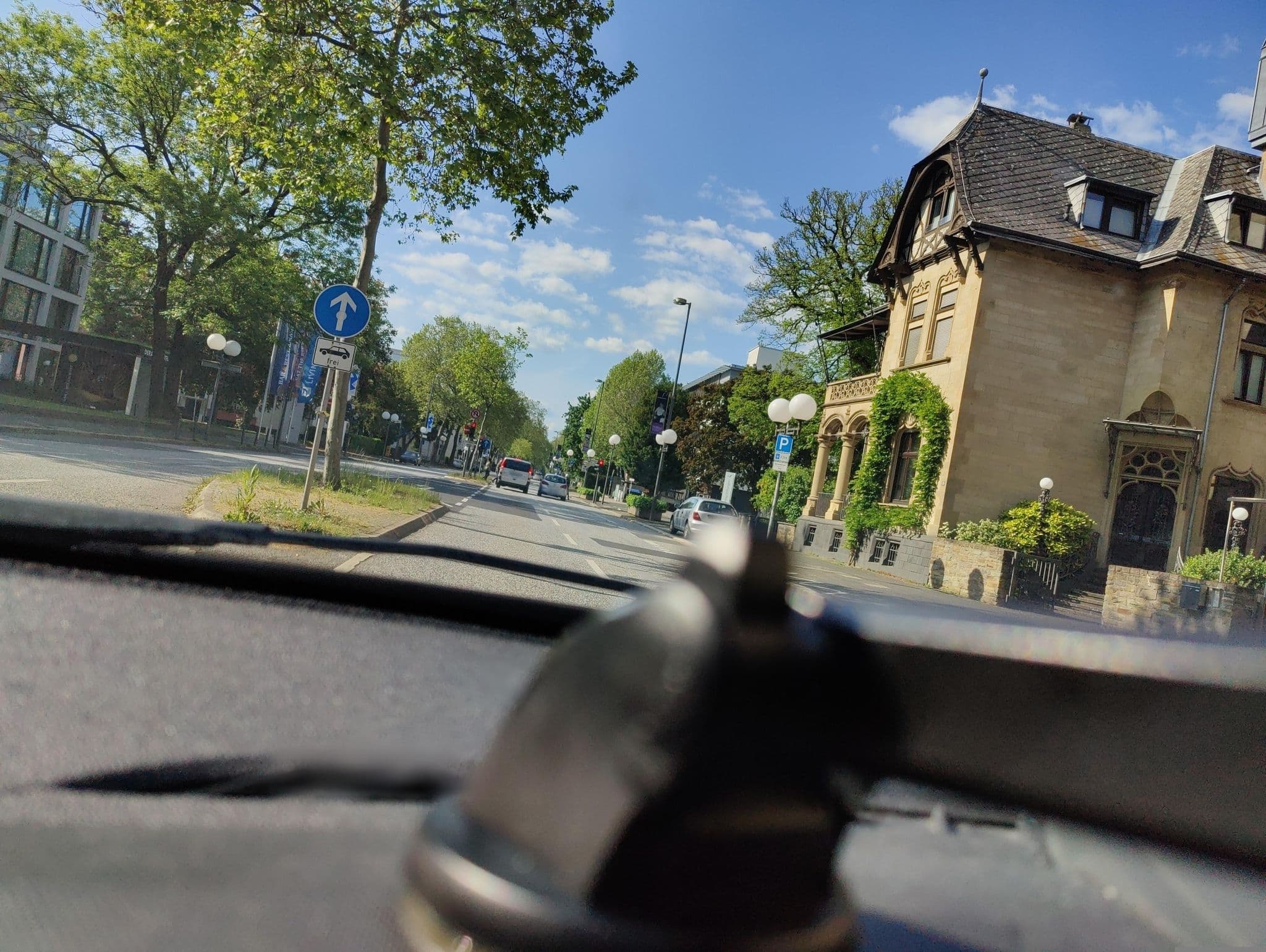 Street view near Hotelreservierung Bonn und Region, Kessenich — © poxonline (CC BY-SA · Mapillary)