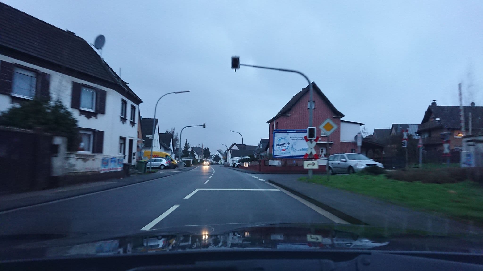 Street view near Ferienhaus Niederkassel, Niederkassel — © countzero5 (CC BY-SA · Mapillary)