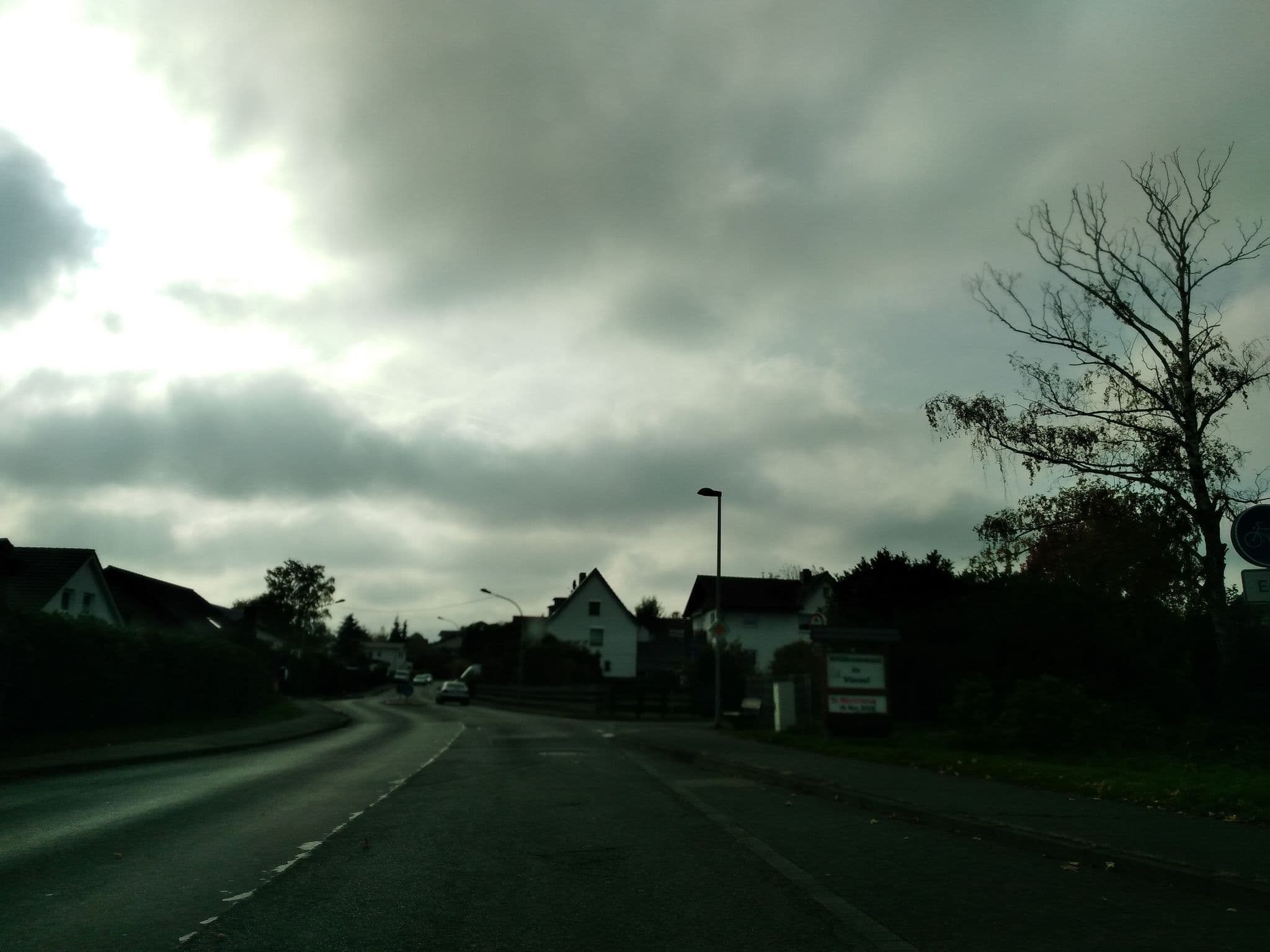Street view near Bed & Breakfast, Oberkassel — © schwing (CC BY-SA · Mapillary)