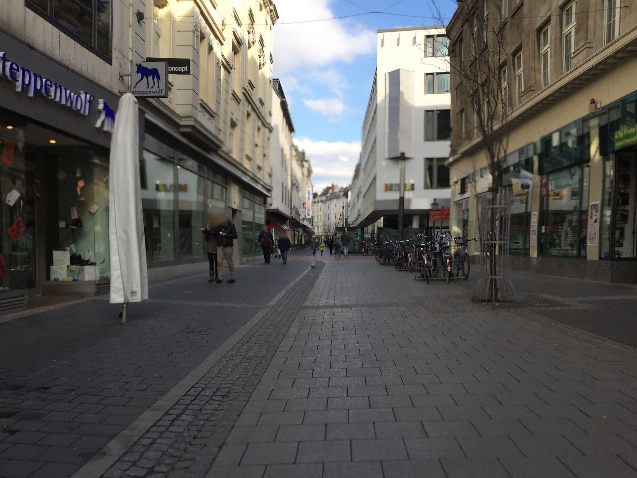 Street view near Friedrich, Bonn — © thomasrosen (CC BY-SA · Mapillary)