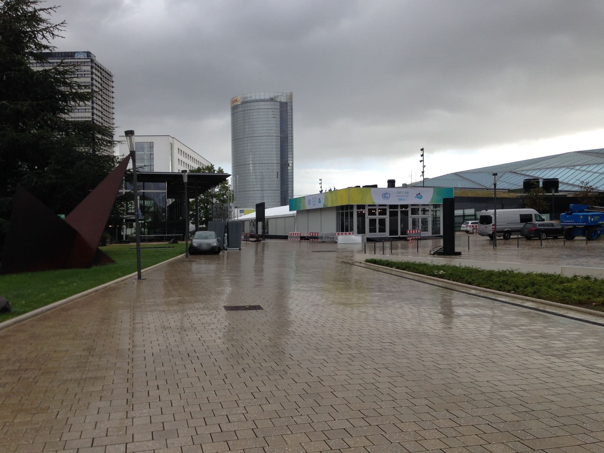 Street view near Room 1018, Kessenich — © airjump (CC BY-SA · Mapillary)