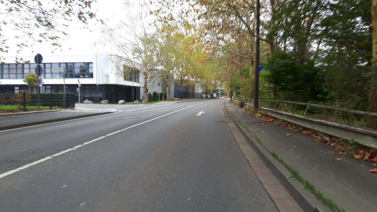 Street view near Spa at The Standard, Sankt Augustin — © changchun1 (CC BY-SA · Mapillary)