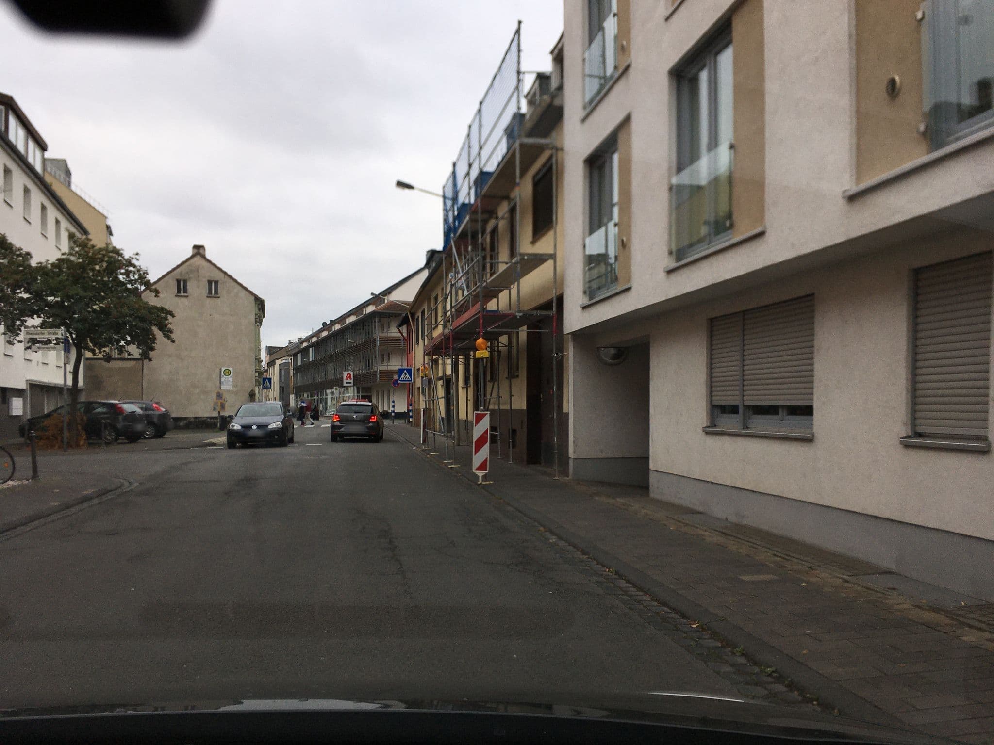 Street view near Hotel Mertens, Bonn — © dschuwa (CC BY-SA · Mapillary)