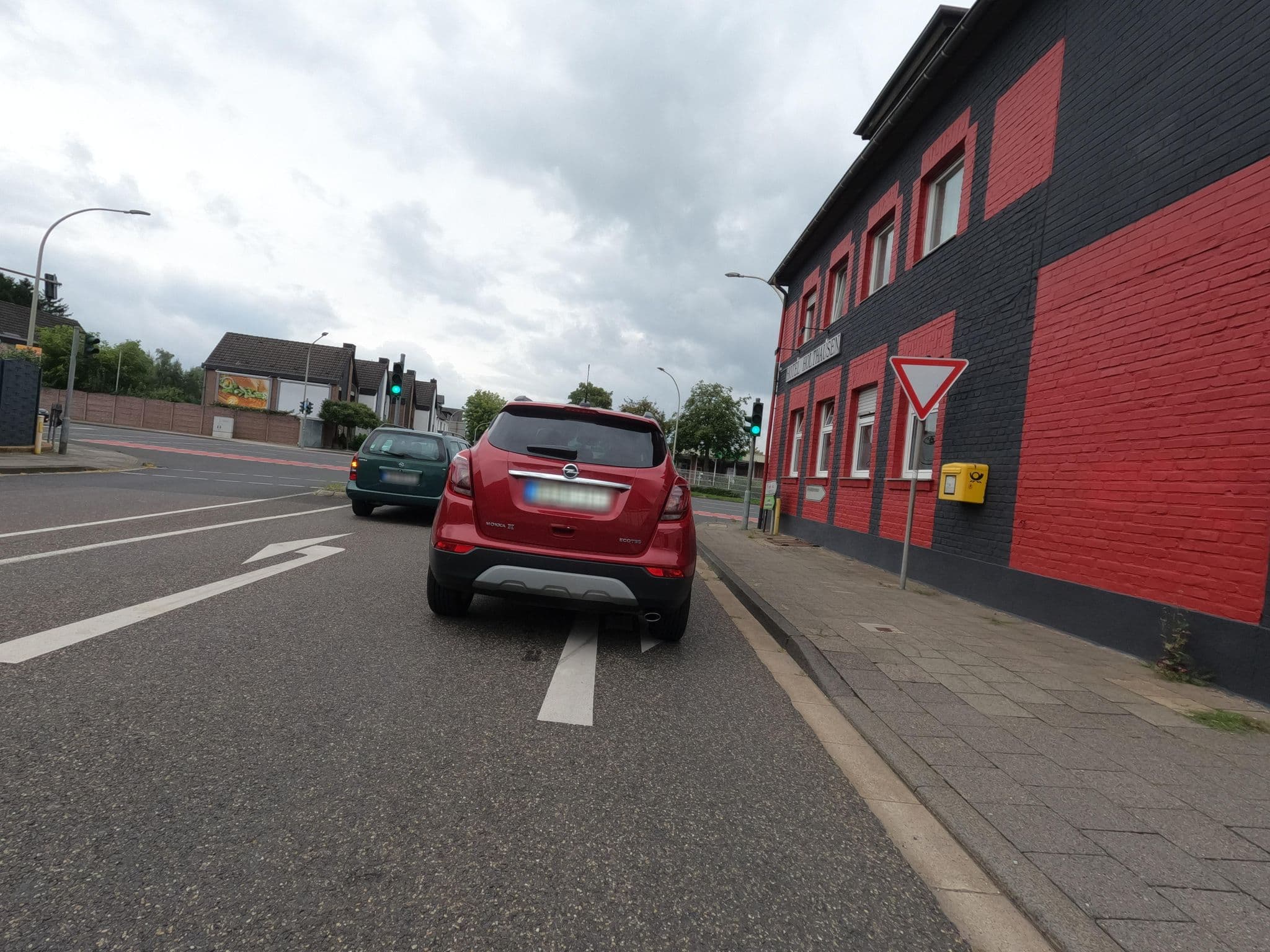 Street view near Gasthof/Pension Holthausen, Übach-Palenberg — © hektor1989 (CC BY-SA · Mapillary)