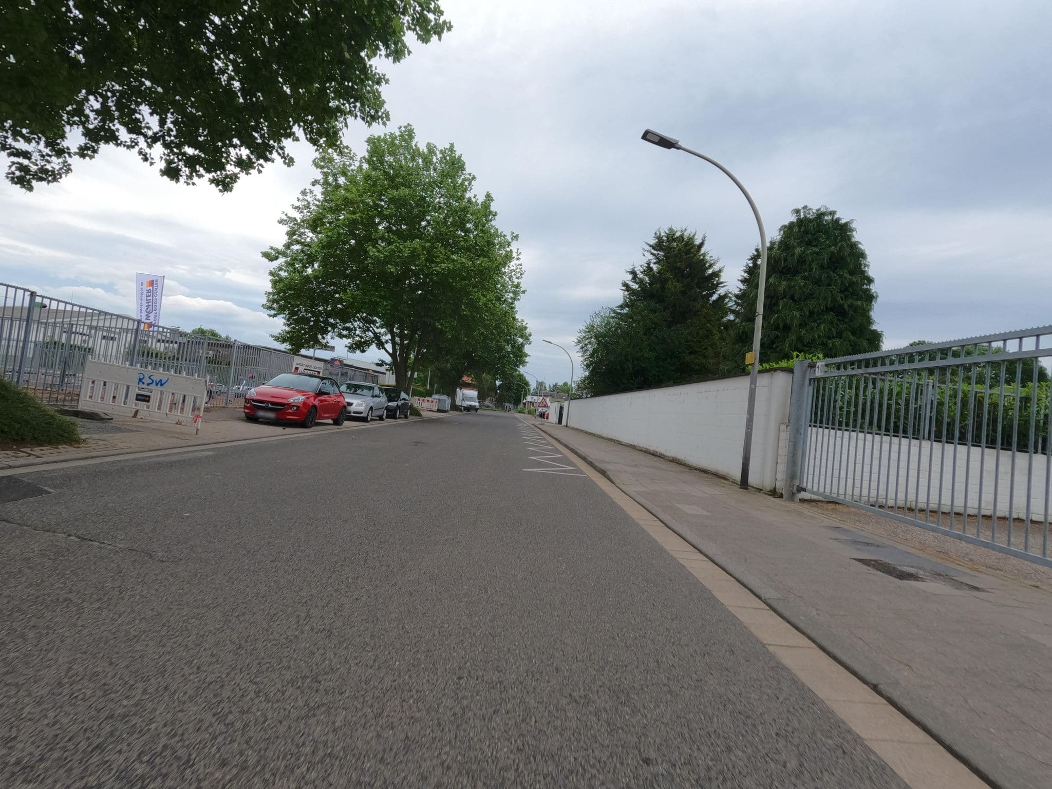 Street view near Motel Übach, Übach-Palenberg — © hektor1989 (CC BY-SA · Mapillary)