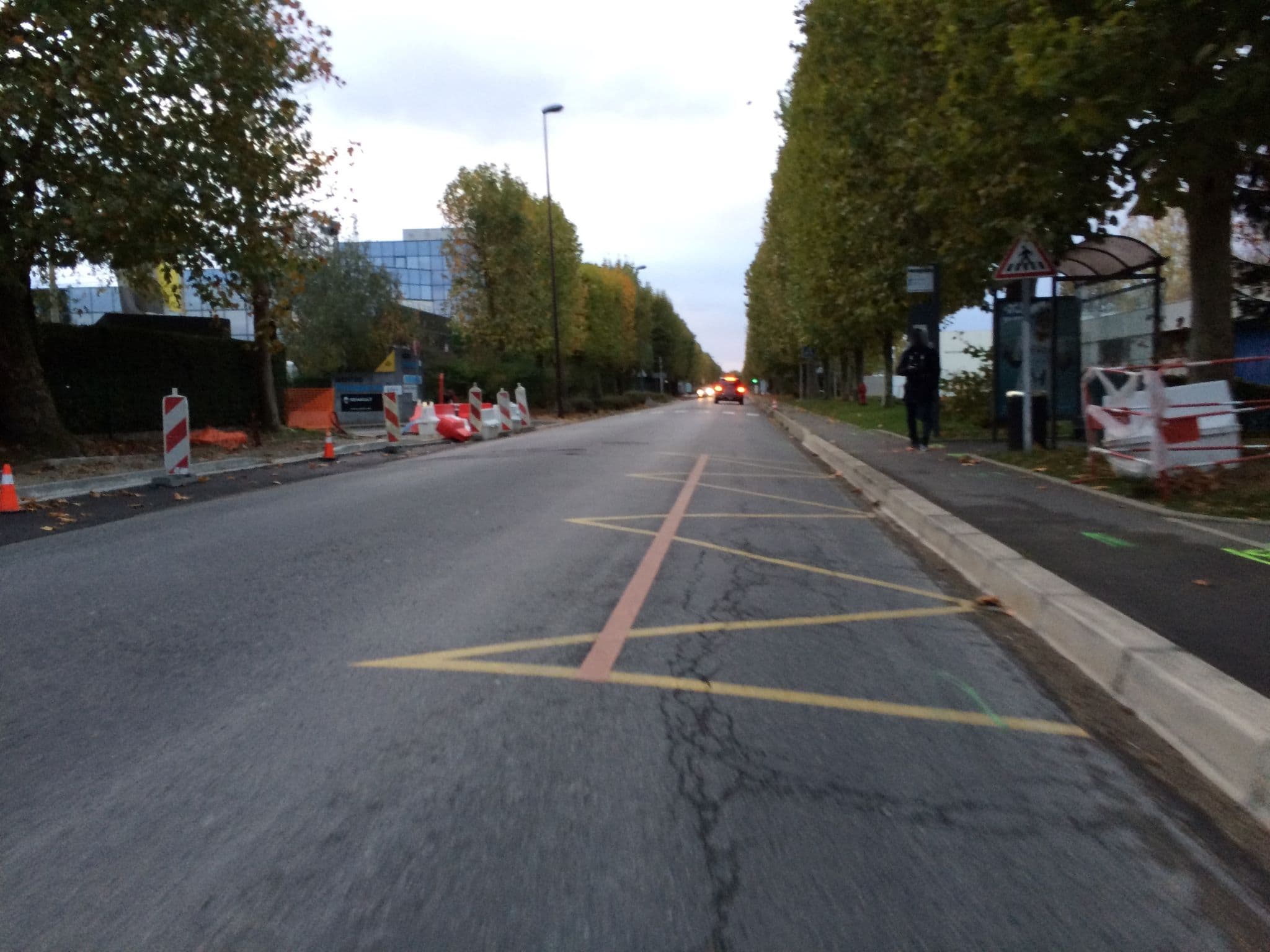 Street view near Première Classe, Orsay — © josmougn (CC BY-SA · Mapillary)